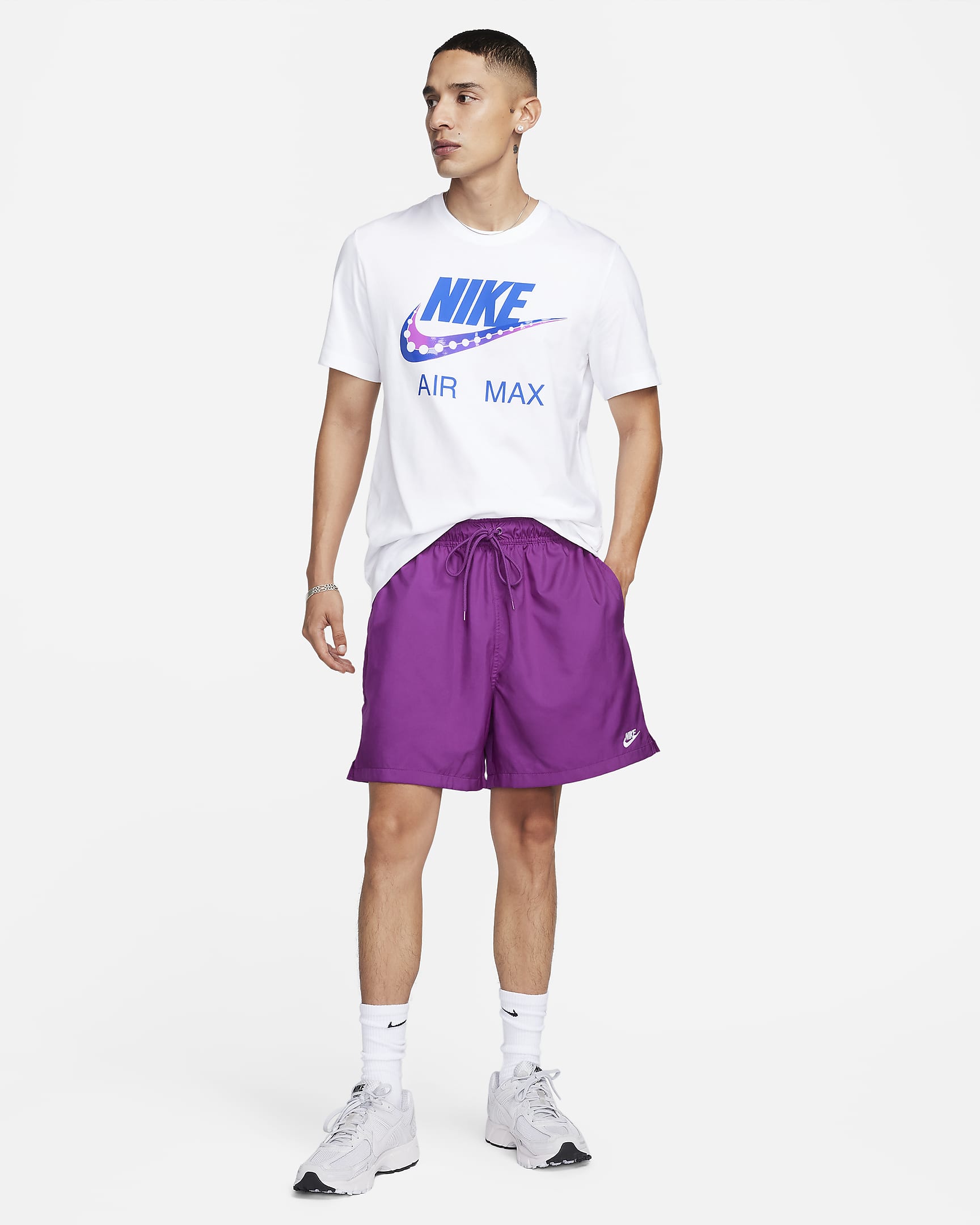 Nike Club Pantalón corto Flow de tejido Woven - Hombre - Viotech/Blanco