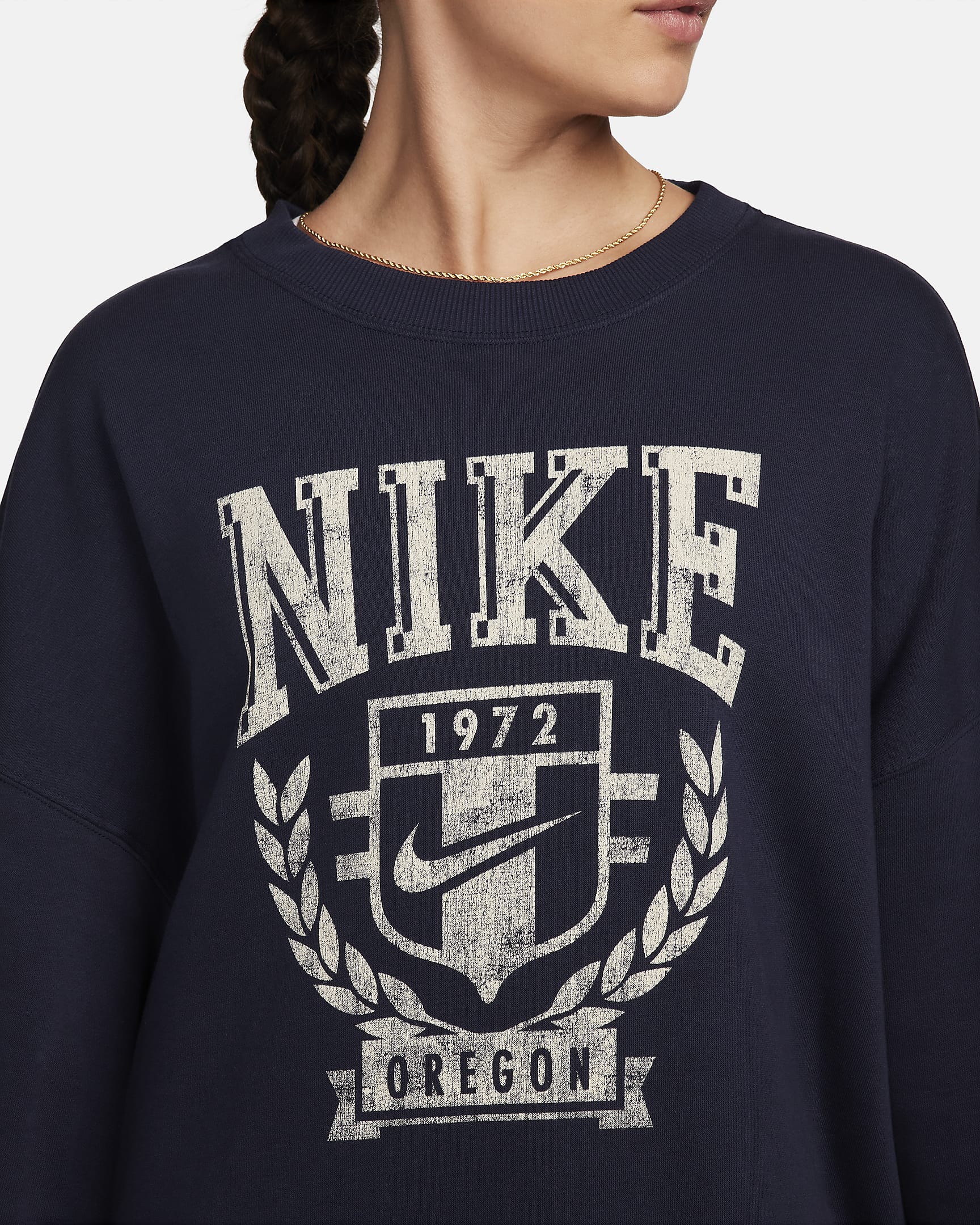 Nike Sportswear Women's Oversized Fleece CrewNeck Sweatshirt. Nike UK