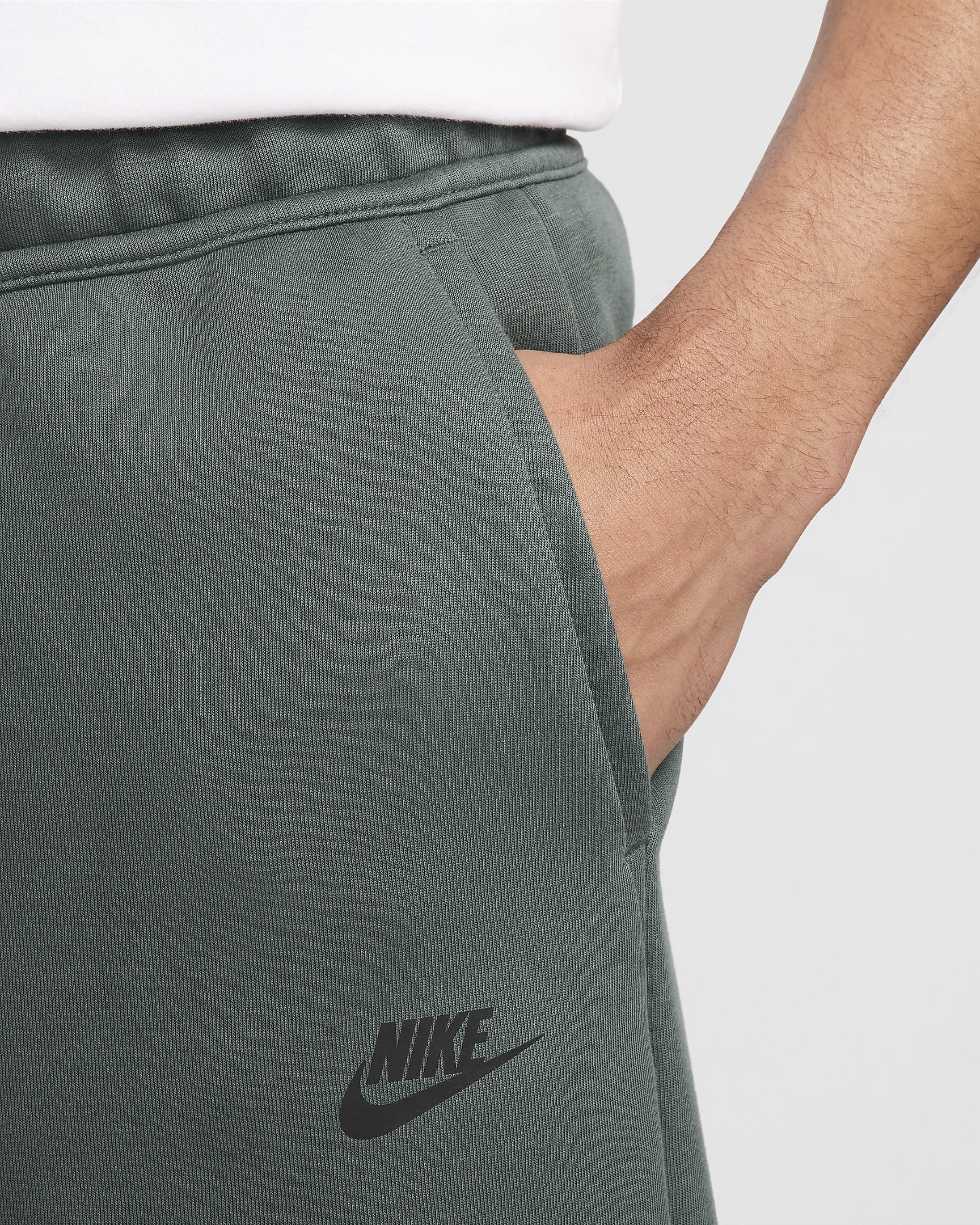 Calções Nike Sportswear Tech Fleece para homem - Verde Vintage/Preto