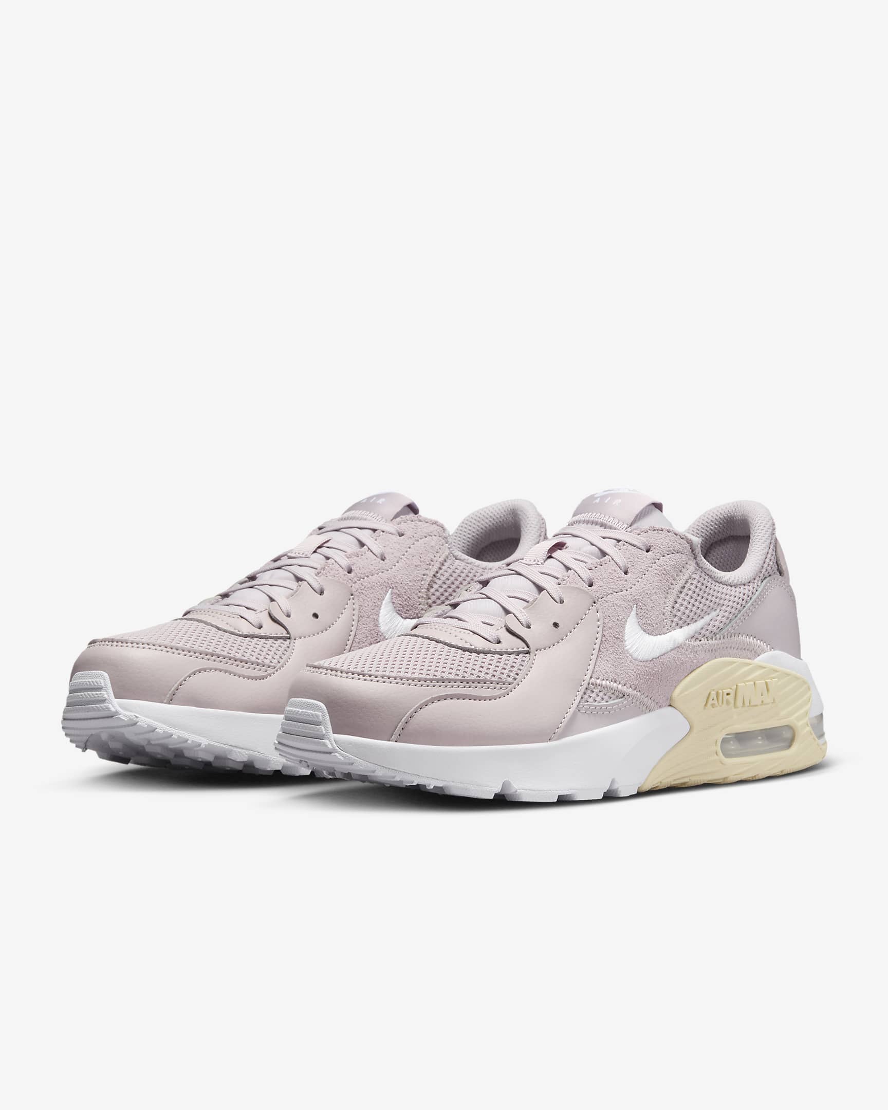 Tenis para mujer Nike Air Max Excee - Violeta platino/Leche de coco/Blanco