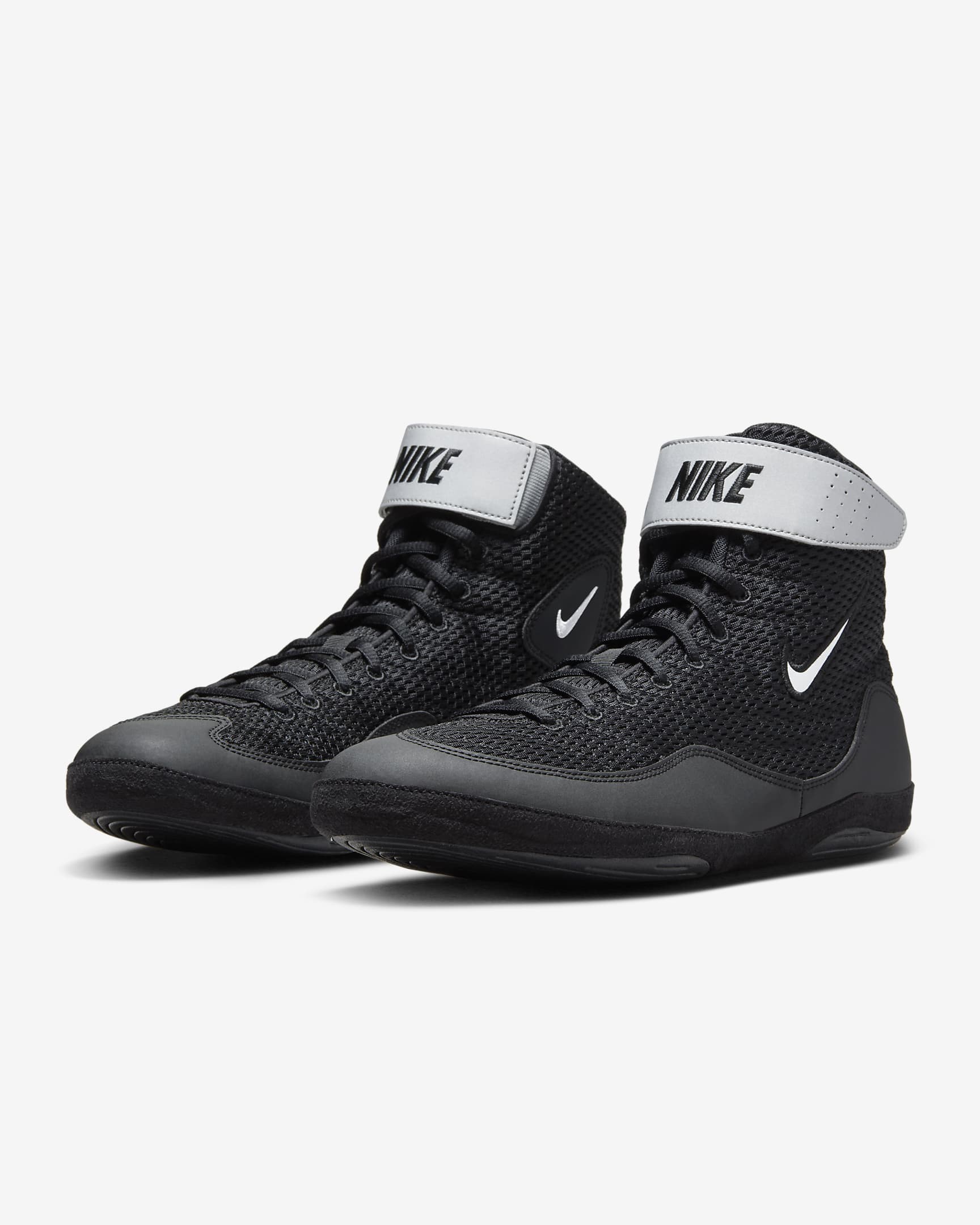 Tenis de lucha libre Nike Inflict - Negro/Blanco/Plata metalizado