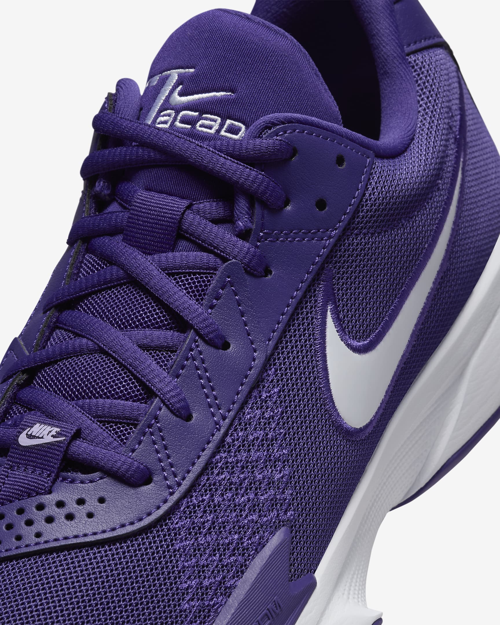 Nike G.T. Cut Academy (Team Bank) Basketball Shoes - Court Purple/White