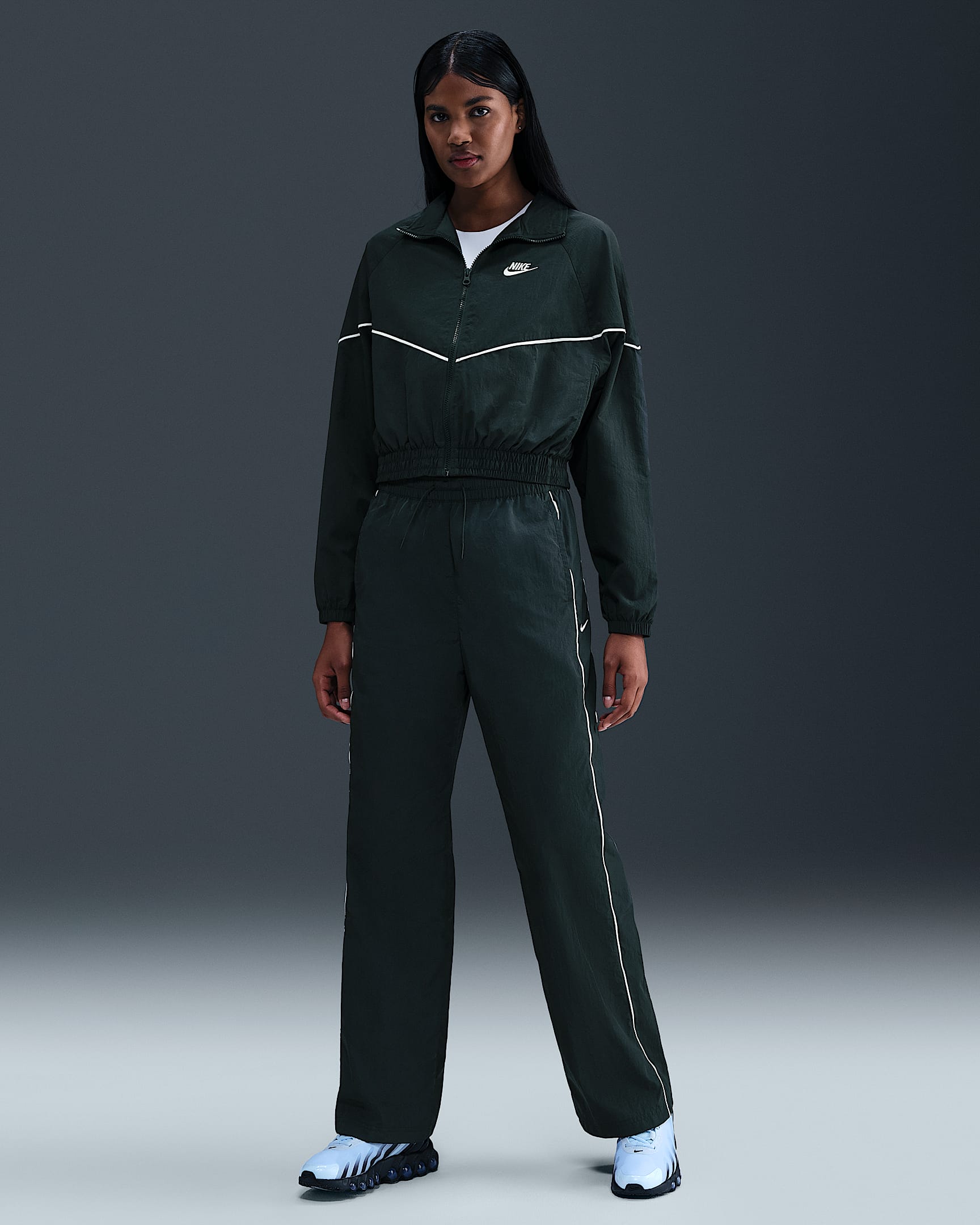 Nike Windrunner Women's High-Waisted Woven Open-Hem Trousers - Seaweed/Sail/Sail
