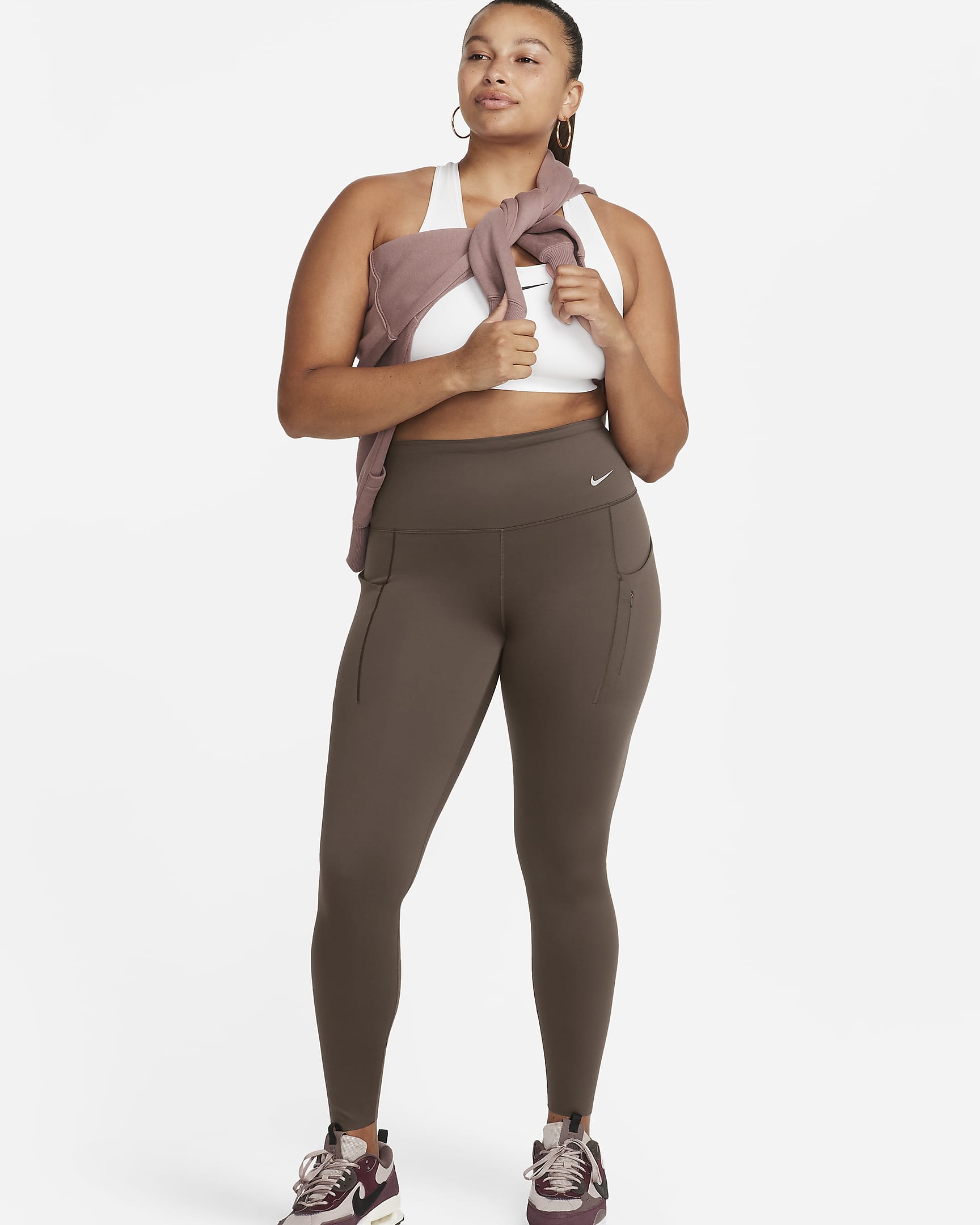 Nike Go leggings i full lengde med fast støtte, høyt liv og lommer til dame  - Baroque Brown/Svart