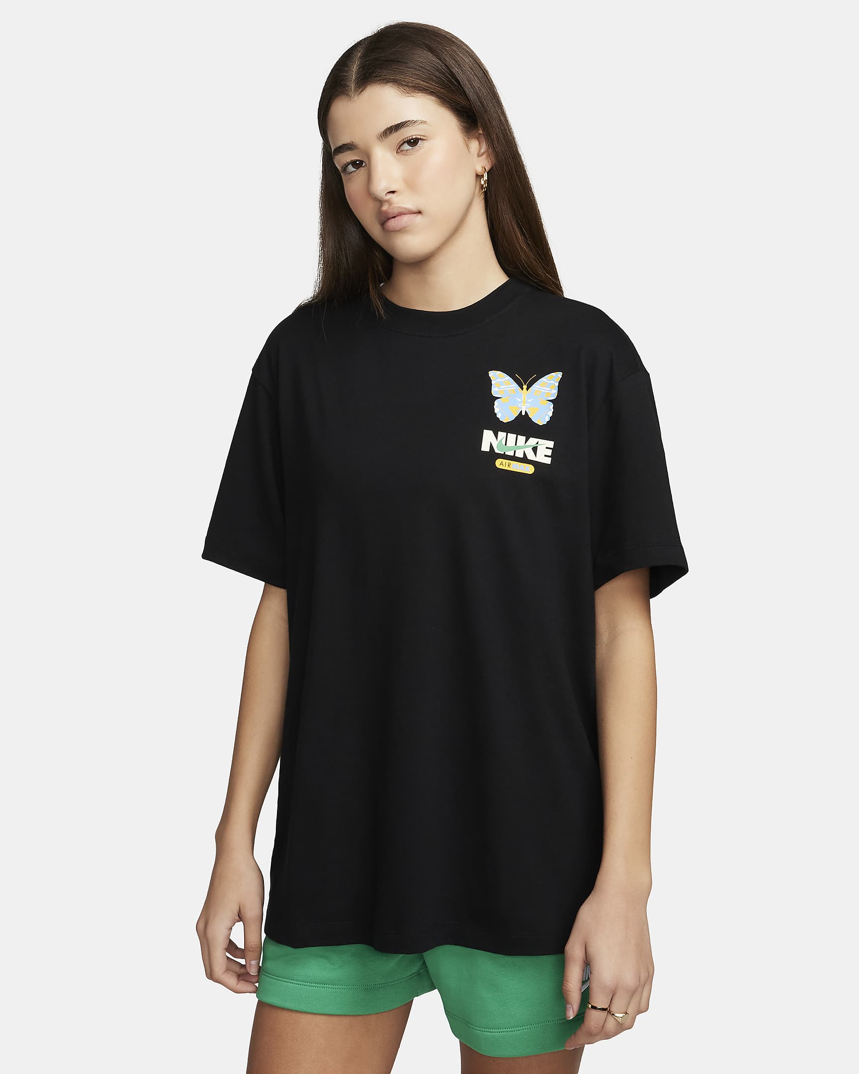 Nike Sportswear Women's Graphic Boyfriend TShirt. Nike AT