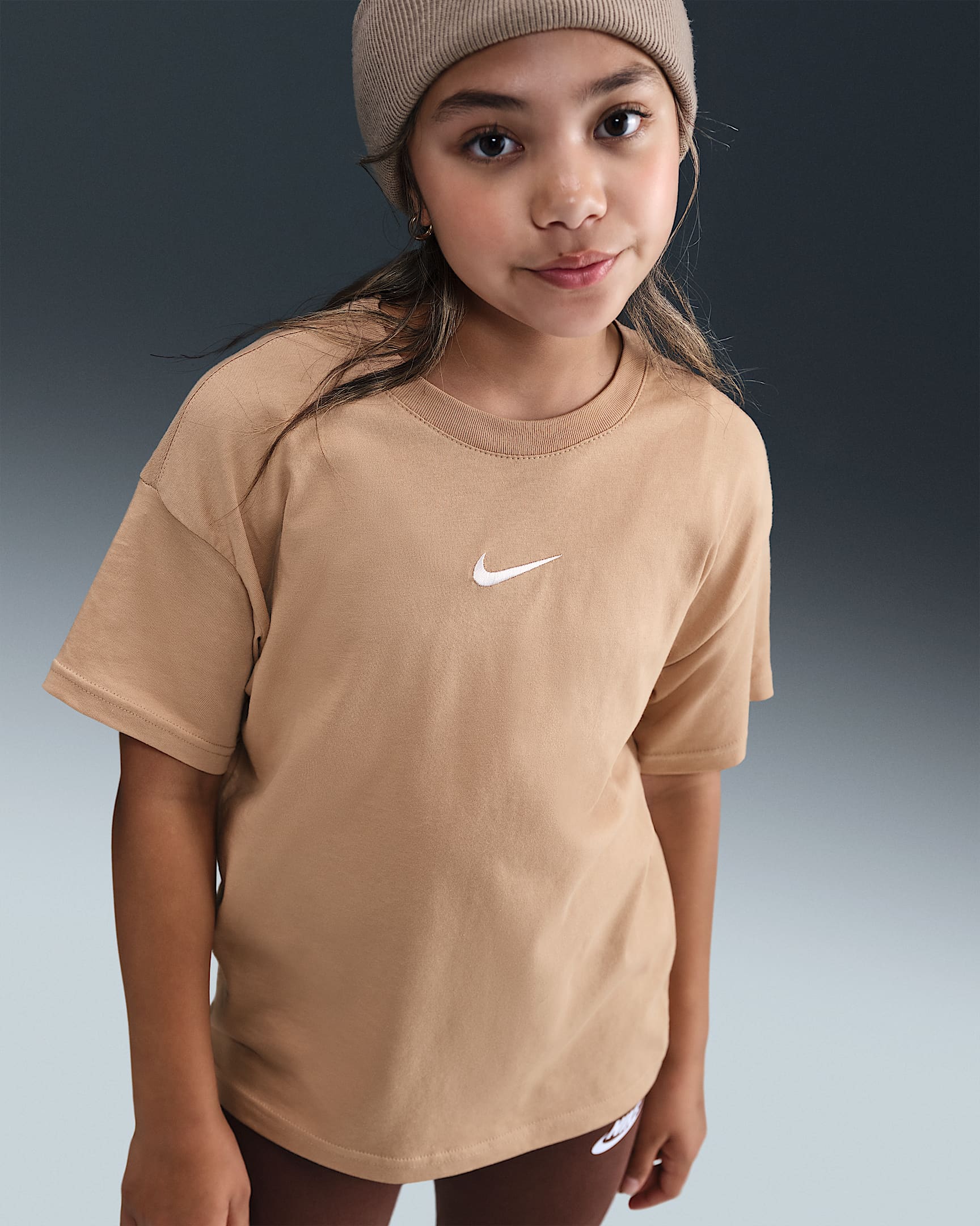 Nike Sportswear Essential Big Kids' (Girls') T-Shirt - Hemp