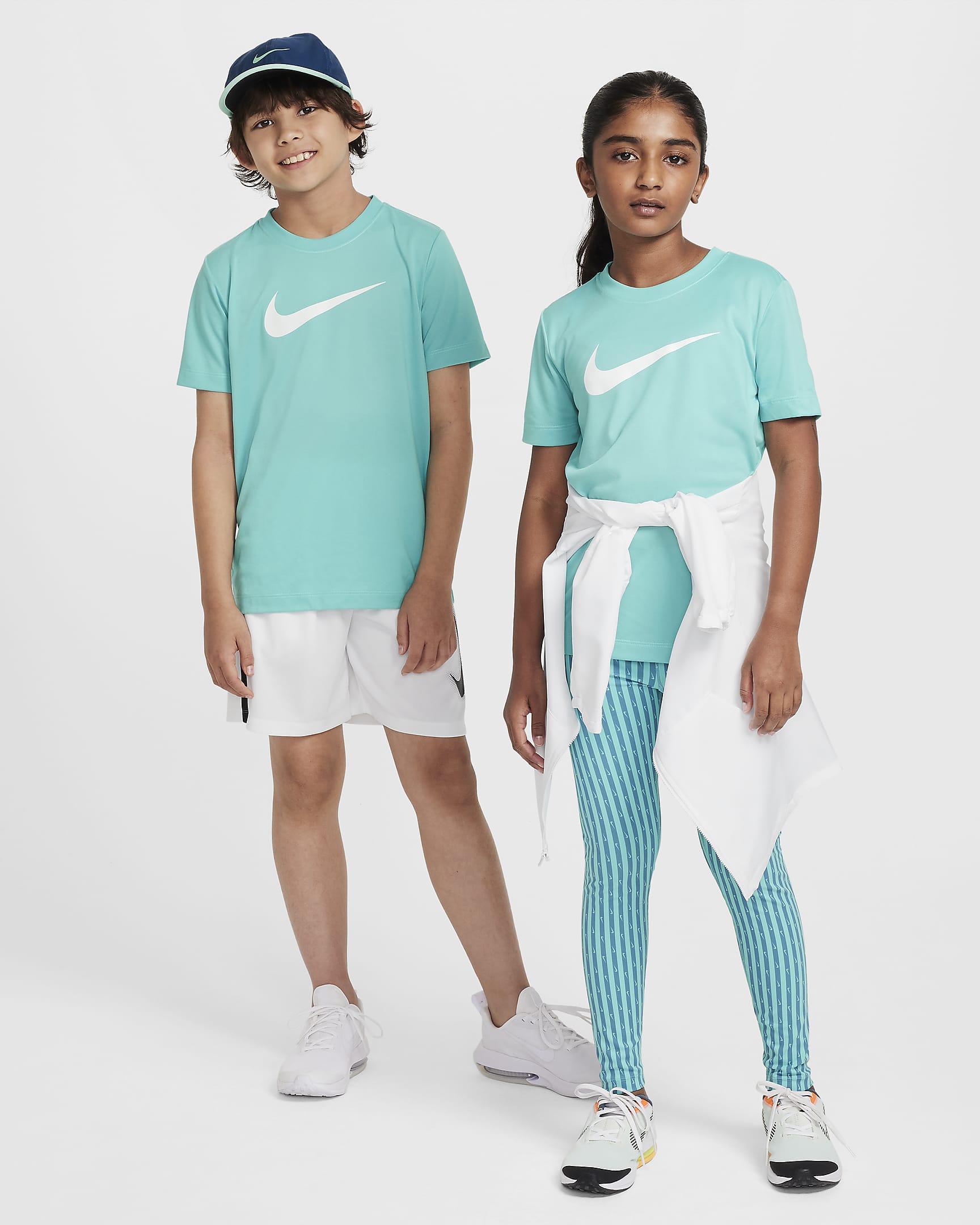 Playera Dri-FIT para niños talla grande Nike Legend - Escarcha verde