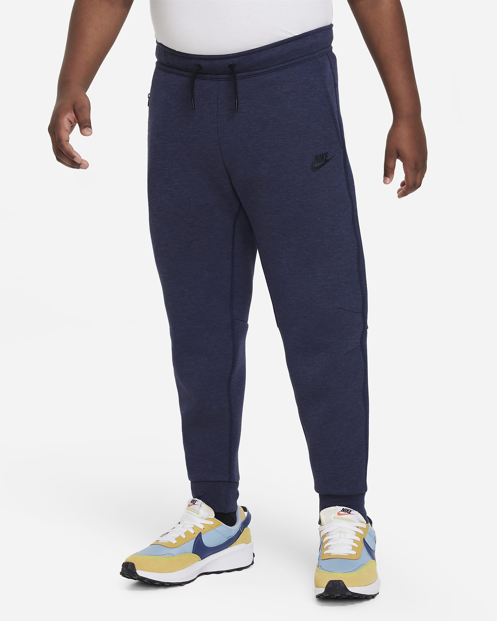 Nike Sportswear Tech Fleece Older Kids' (Boys') Trousers (Extended Size ...