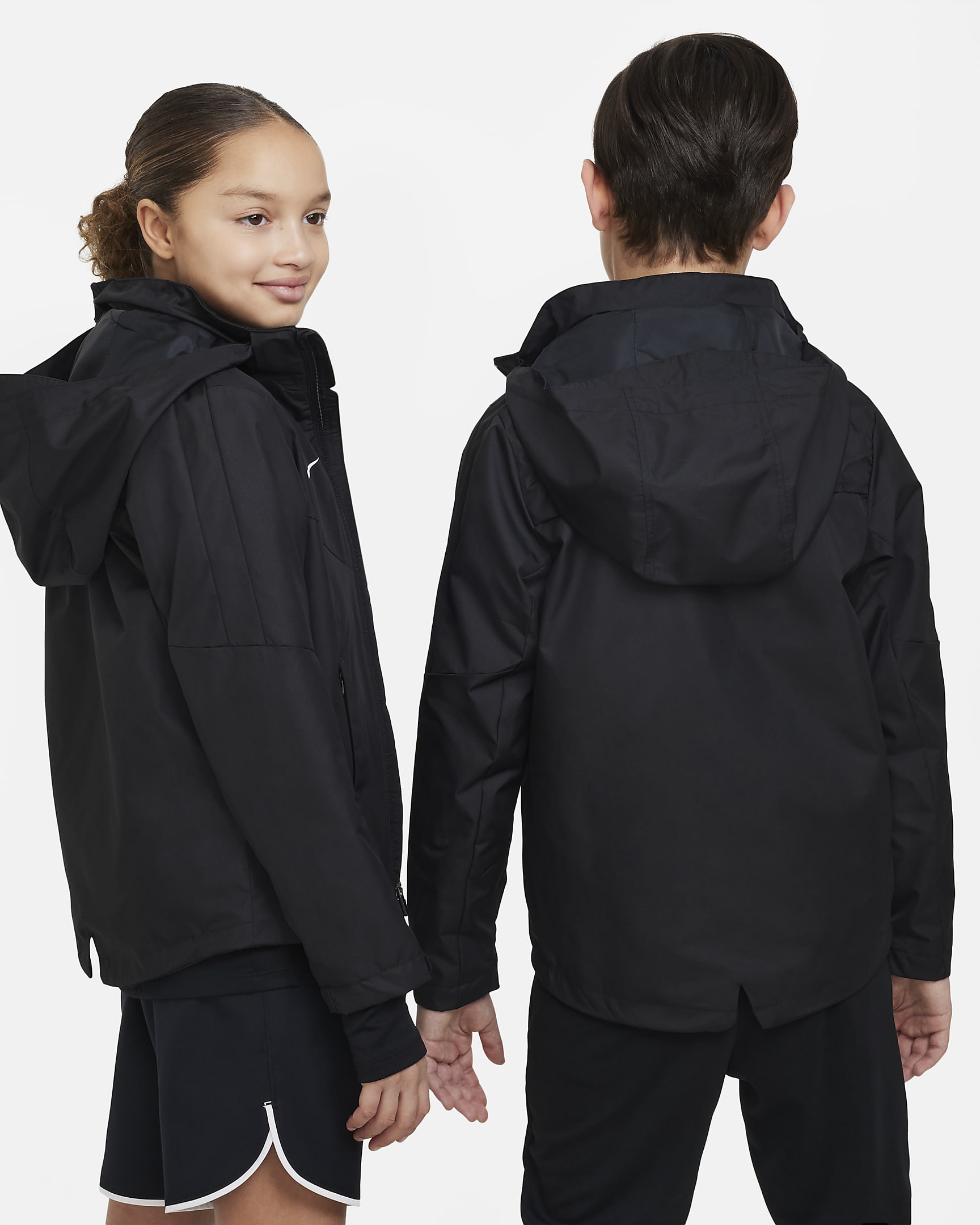 Nike Storm-FIT Academy23 Older Kids' Football Rain Jacket - Black/White