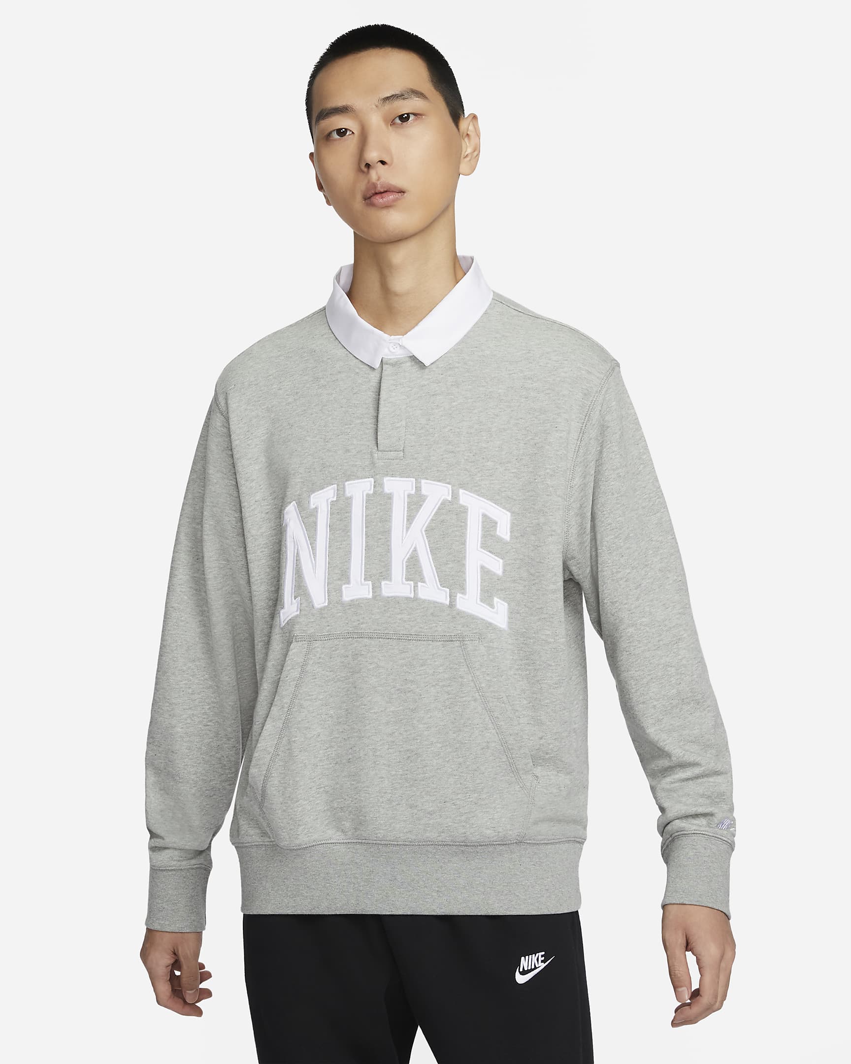 เสื้อโปโลฟลีซแขนยาวผู้ชาย Nike Club Fleece - Dark Grey Heather/ขาว