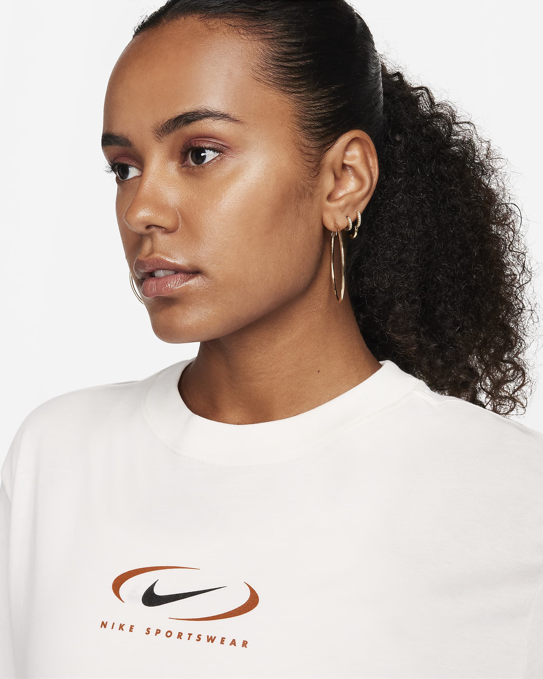 nike women's graphic t shirts