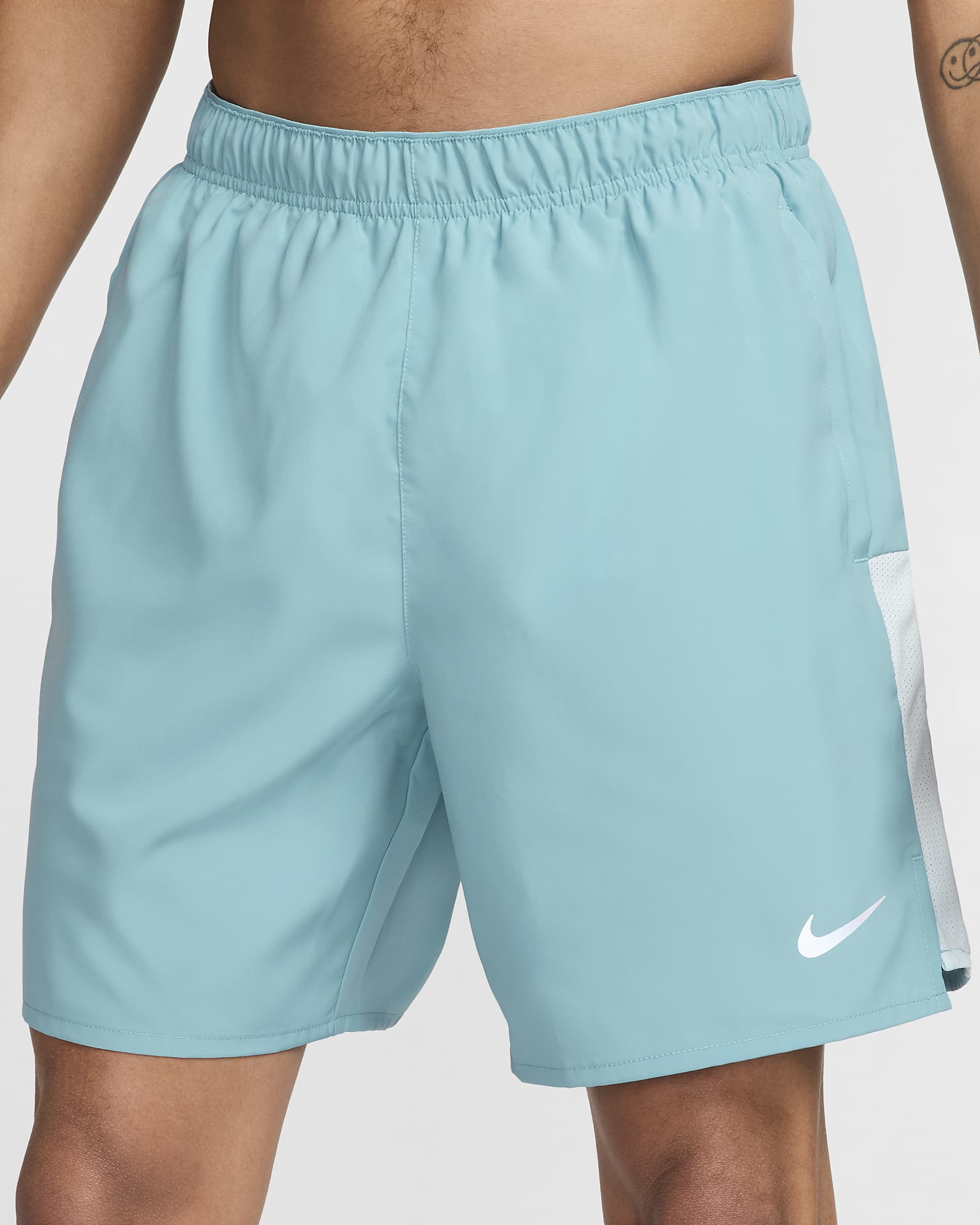 Nike Challenger Dri-FIT-Laufshorts mit Futter für Herren (ca. 18 cm) - Denim Turquoise/Glacier Blue/Schwarz