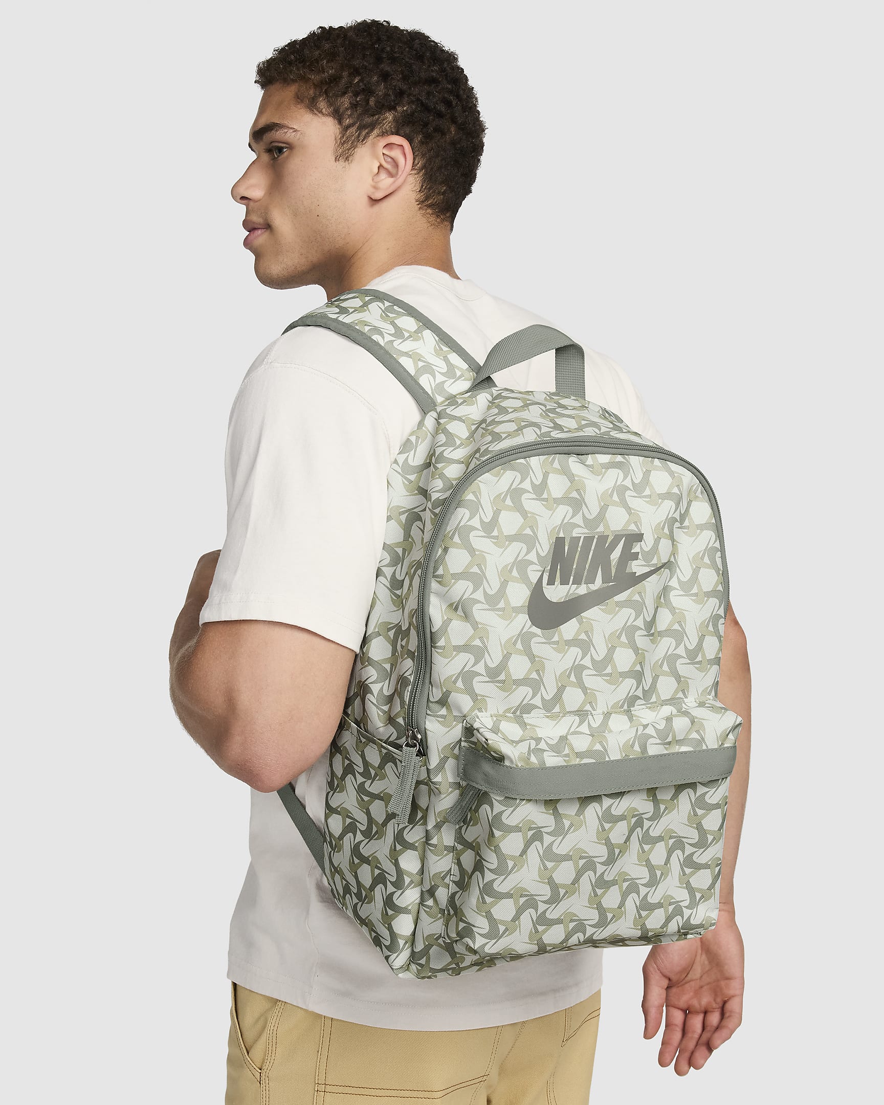 Nike Heritage Mochila (25 l) - Summit White/Jade Horizon/Dark Stucco