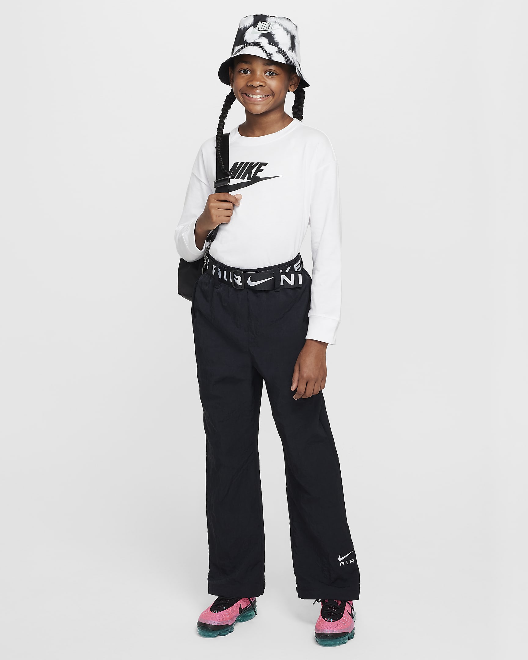 Nike Sportswear Big Kids' (Girls') Long-Sleeve T-Shirt - White