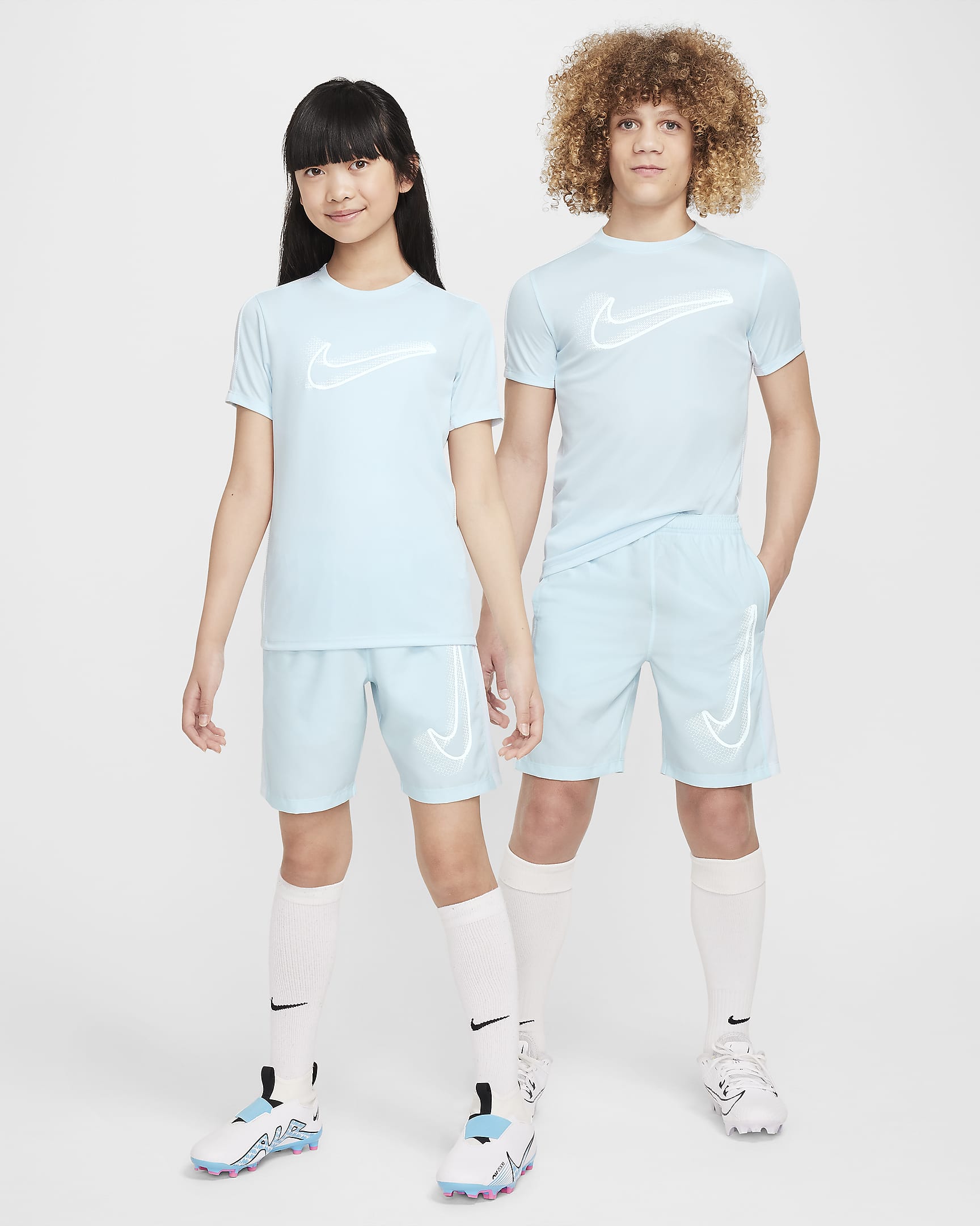 Playera de fútbol Dri-FIT para niños talla grande Nike Academy23 - Azul glacial/Blanco/Blanco