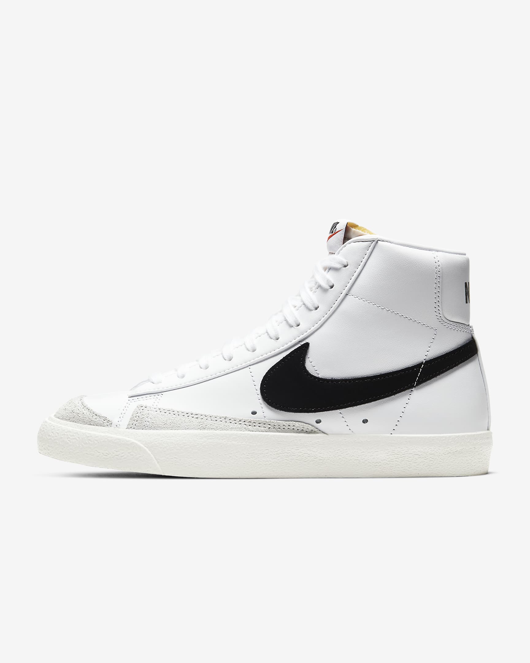 Sapatilhas Nike Blazer Mid '77 para mulher - Branco/Sail/Peach/Preto