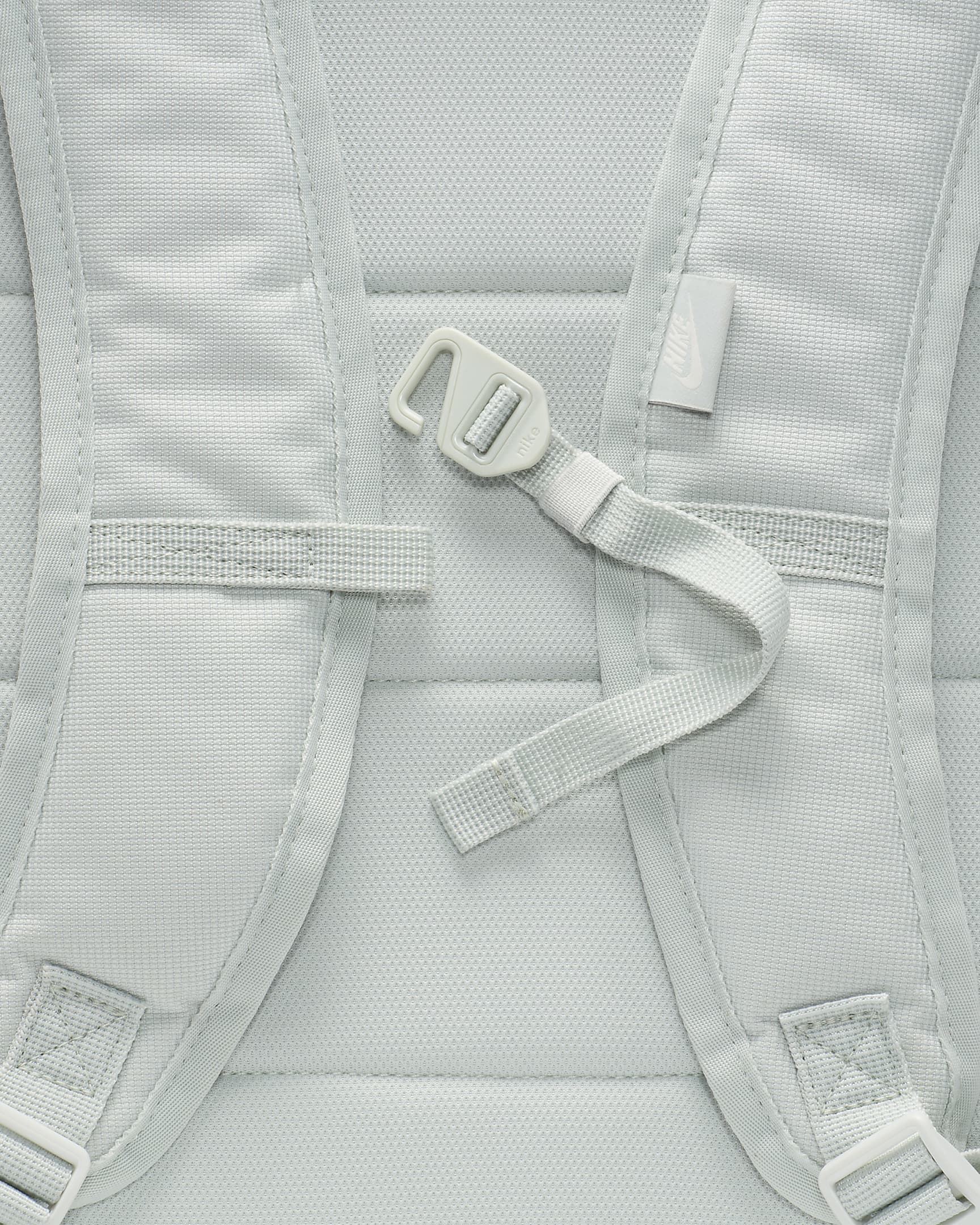 Nike Heritage Eugene Rucksack (32 l) - Light Silver/Light Silver/Phantom