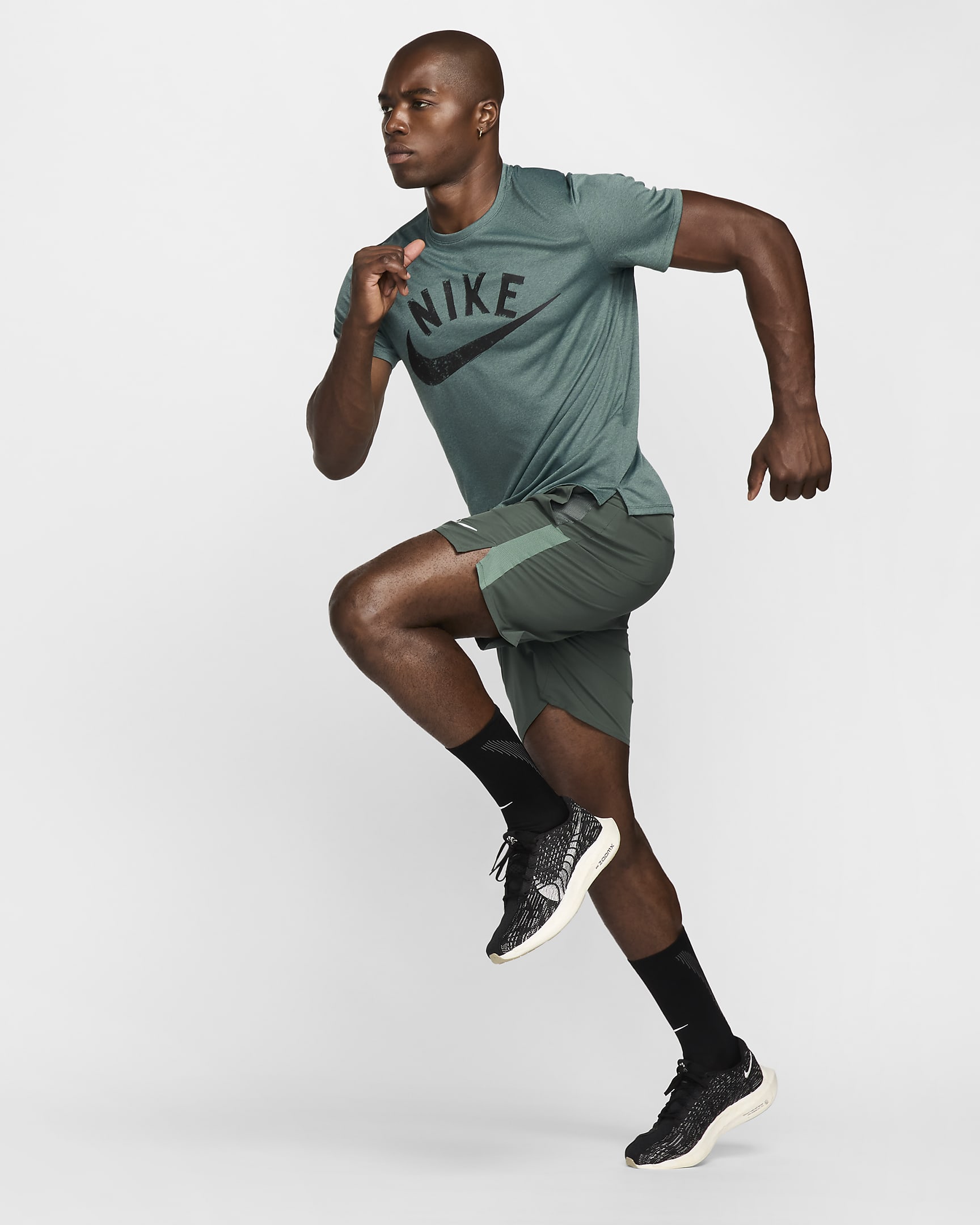 Nike Miler Dri-FIT kortermet løpeoverdel til herre - Bicoastal/Vintage Green/Heather/Svart