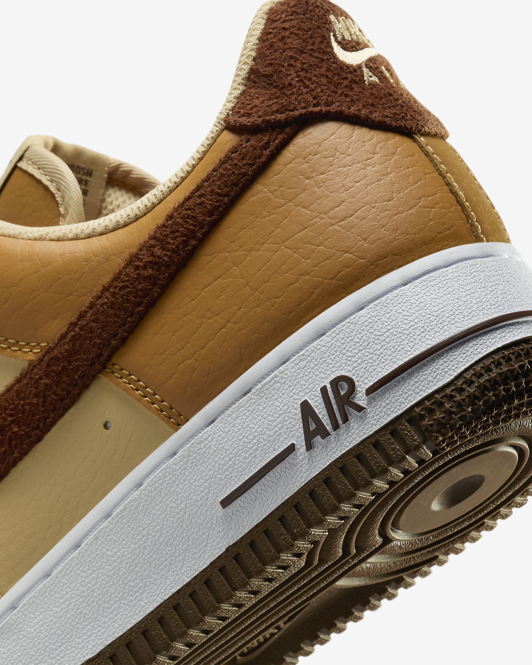 Sko Nike Air Force 1 '07 Next Nature för kvinnor - Flax/Sesame/Vit/Cacao Wow