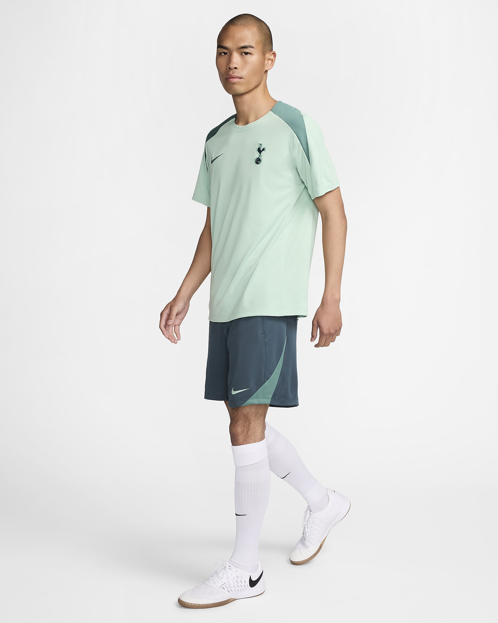 Męskie spodenki piłkarskie z dzianiny Nike Dri-FIT Tottenham Hotspur Strike (wersja trzecia) - Faded Spruce/Bicoastal/Enamel Green