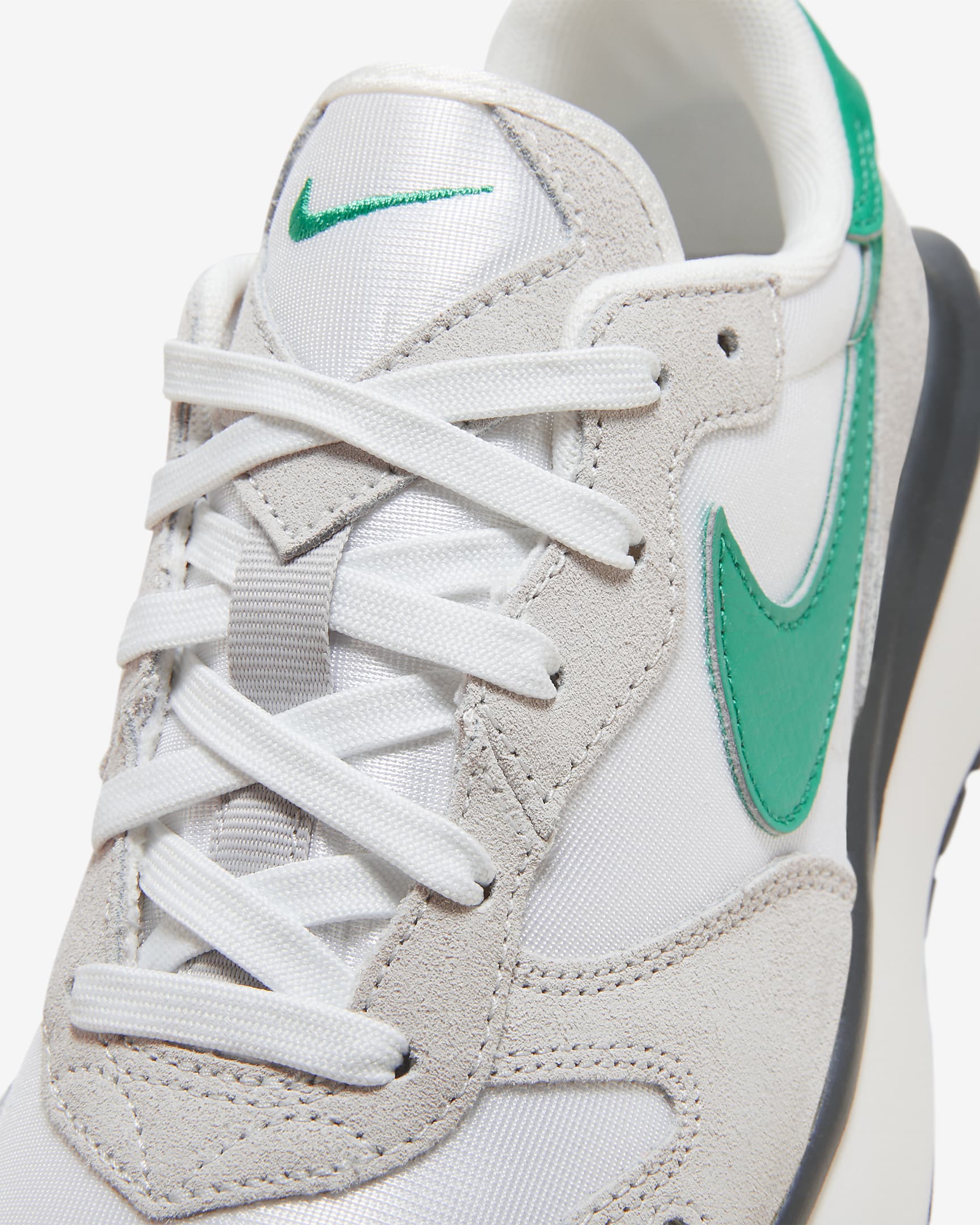 Nike Phoenix Waffle Women's Shoes - Summit White/Photon Dust/Iron Grey/Stadium Green