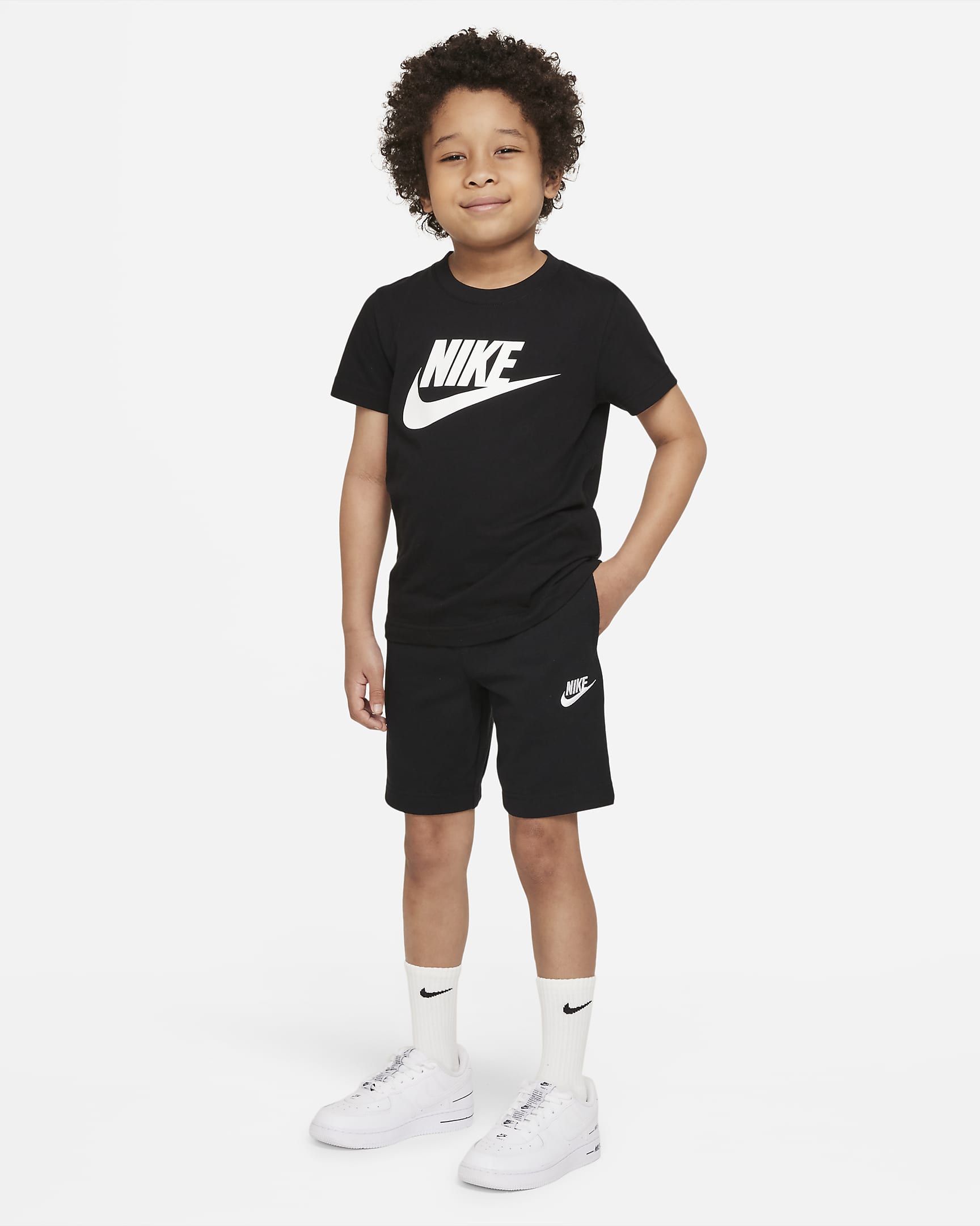 Shorts para niños talla pequeña Nike Sportswear Club. Nike.com