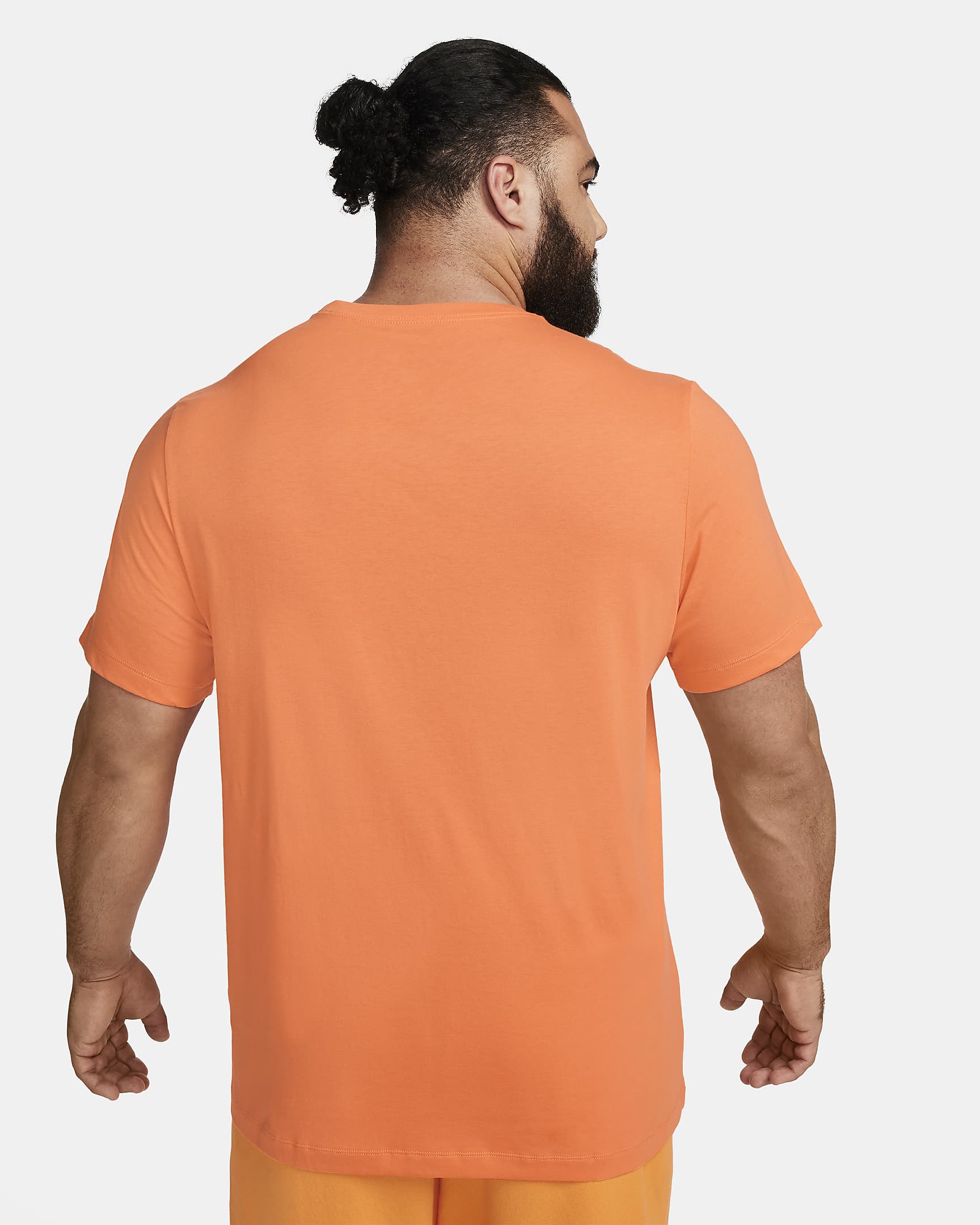 Nike Sportswear Club Men's T-Shirt - Bright Mandarin