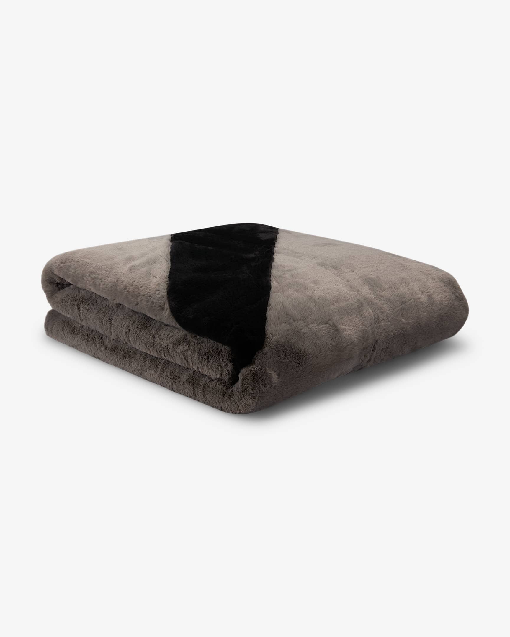 Nike Sportswear Faux Fur Blanket. Nike UK