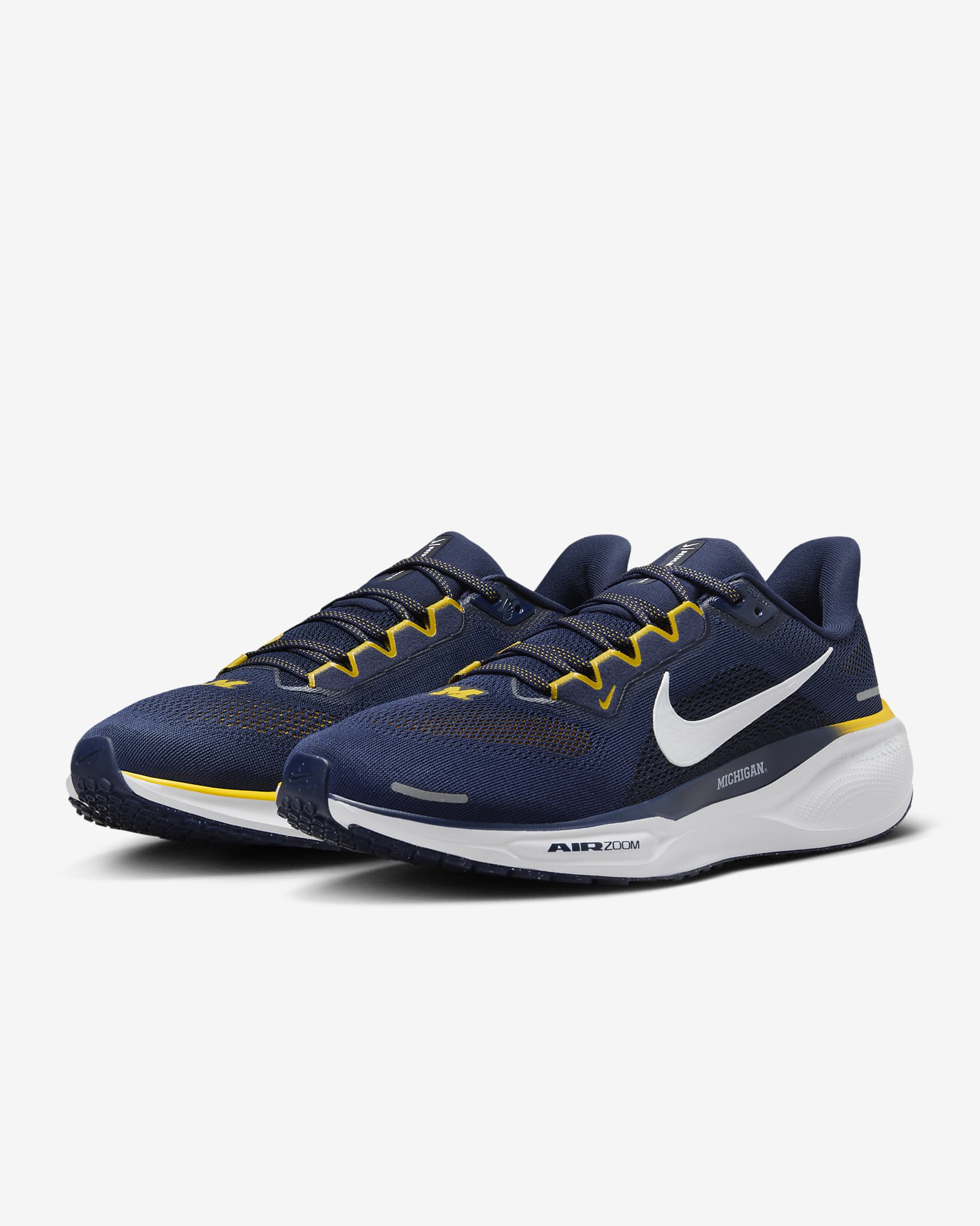 Tenis de correr en pavimento universitarios Nike para hombre Michigan Pegasus 41 - Azul marino universitario/Blanco/Amarillo/Blanco