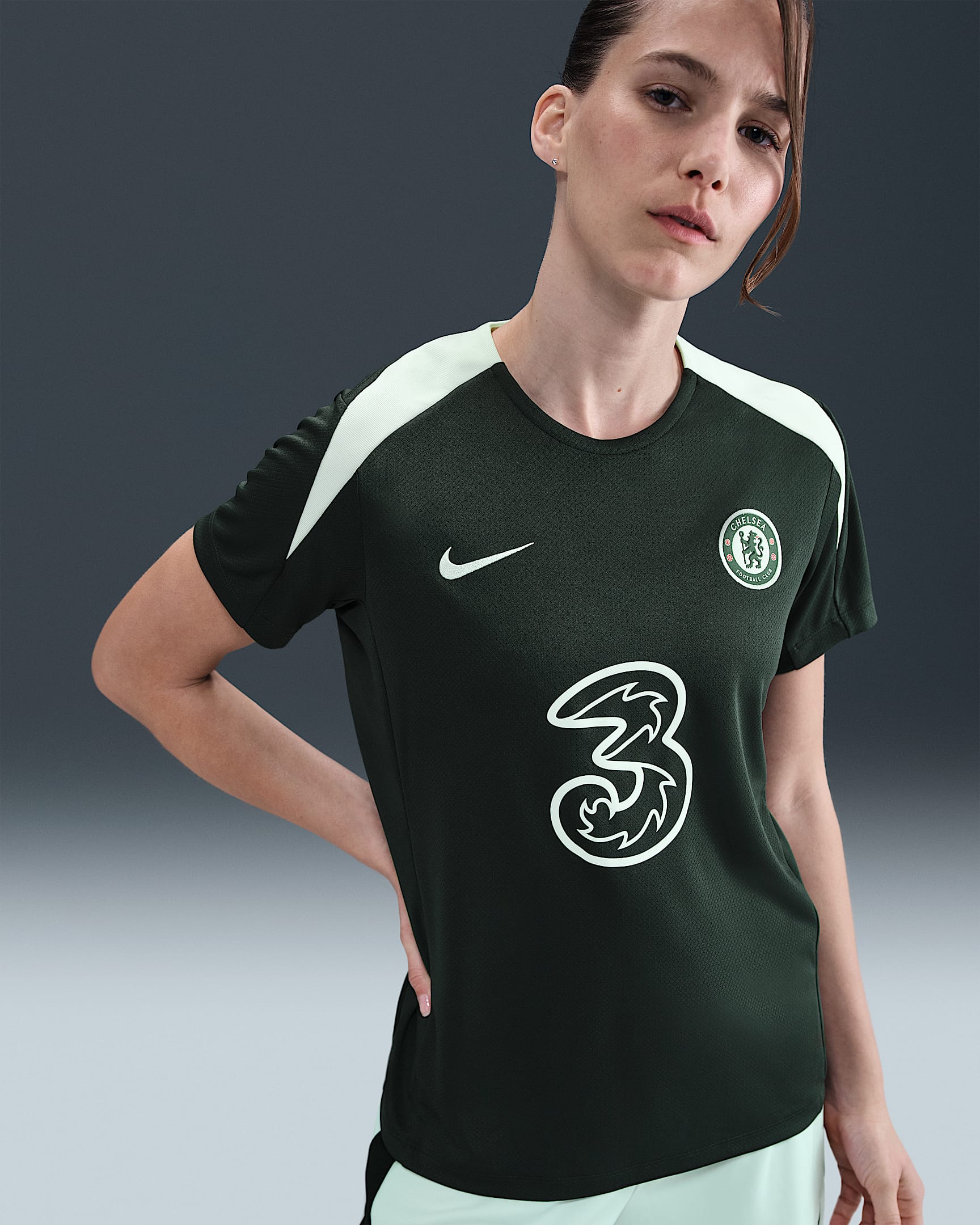 Chelsea F.C. Strike Women's Nike Dri-FIT Football Short-Sleeve Top - Outdoor Green/Outdoor Green/Phantom/Phantom