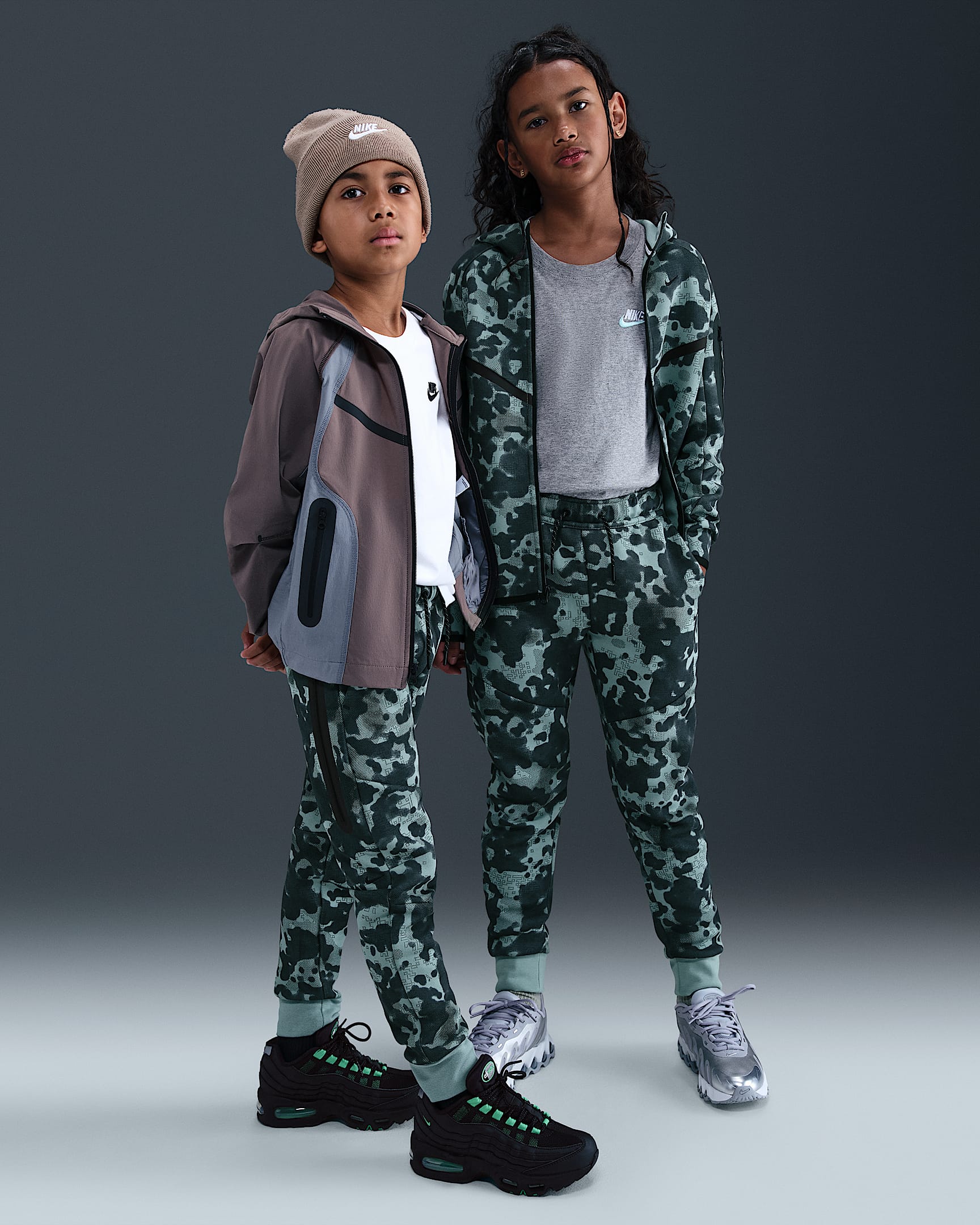 Nike Tech Older Kids' (Boys') Camo Fleece Joggers - Cannon/Black