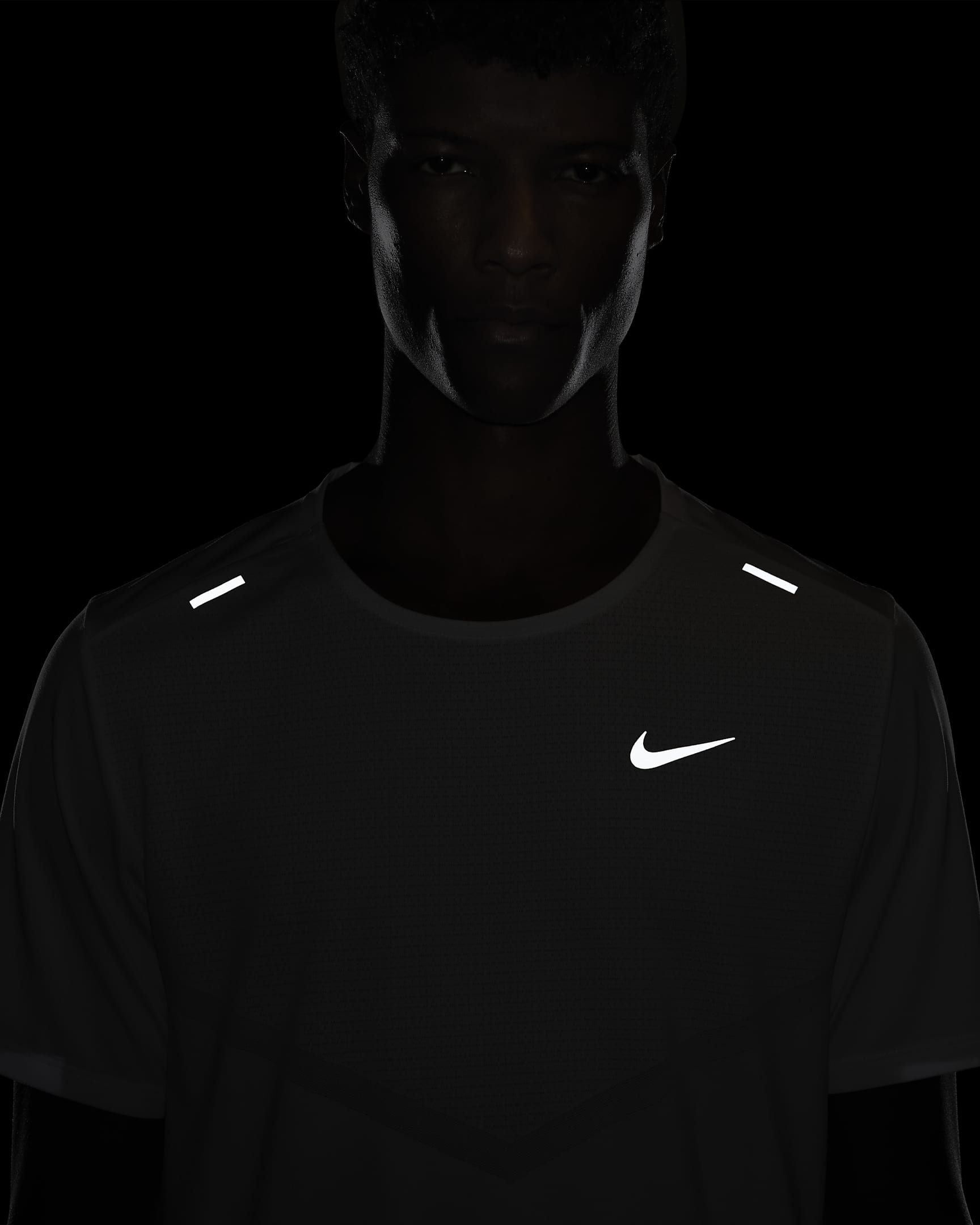 Nike Rise 365 Men's Dri-FIT Short-Sleeve Running Top. Nike AU