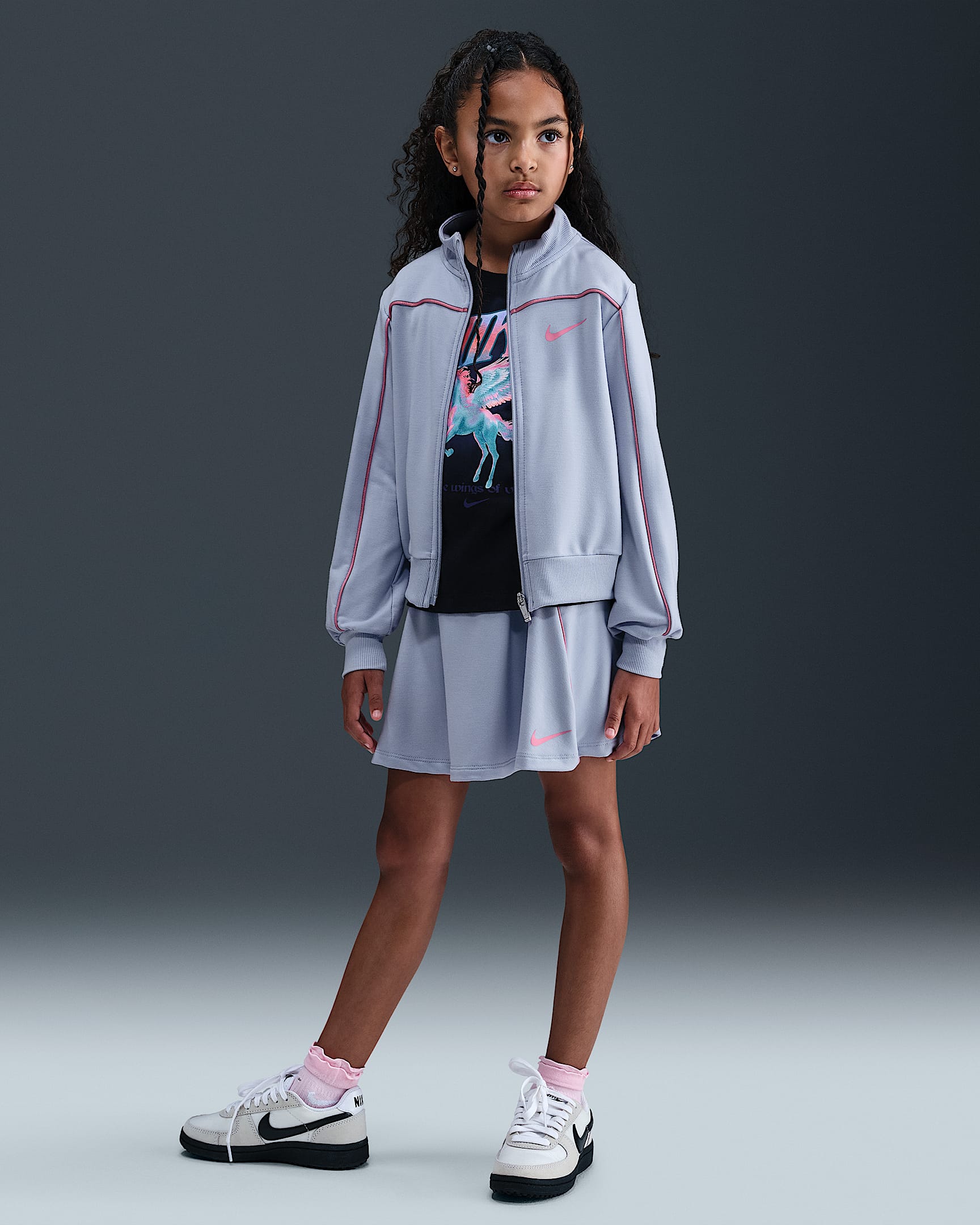 Conjunto deportivo de 2 piezas con falda scooter para niña talla pequeña Nike Varsity Prep - Fantasma