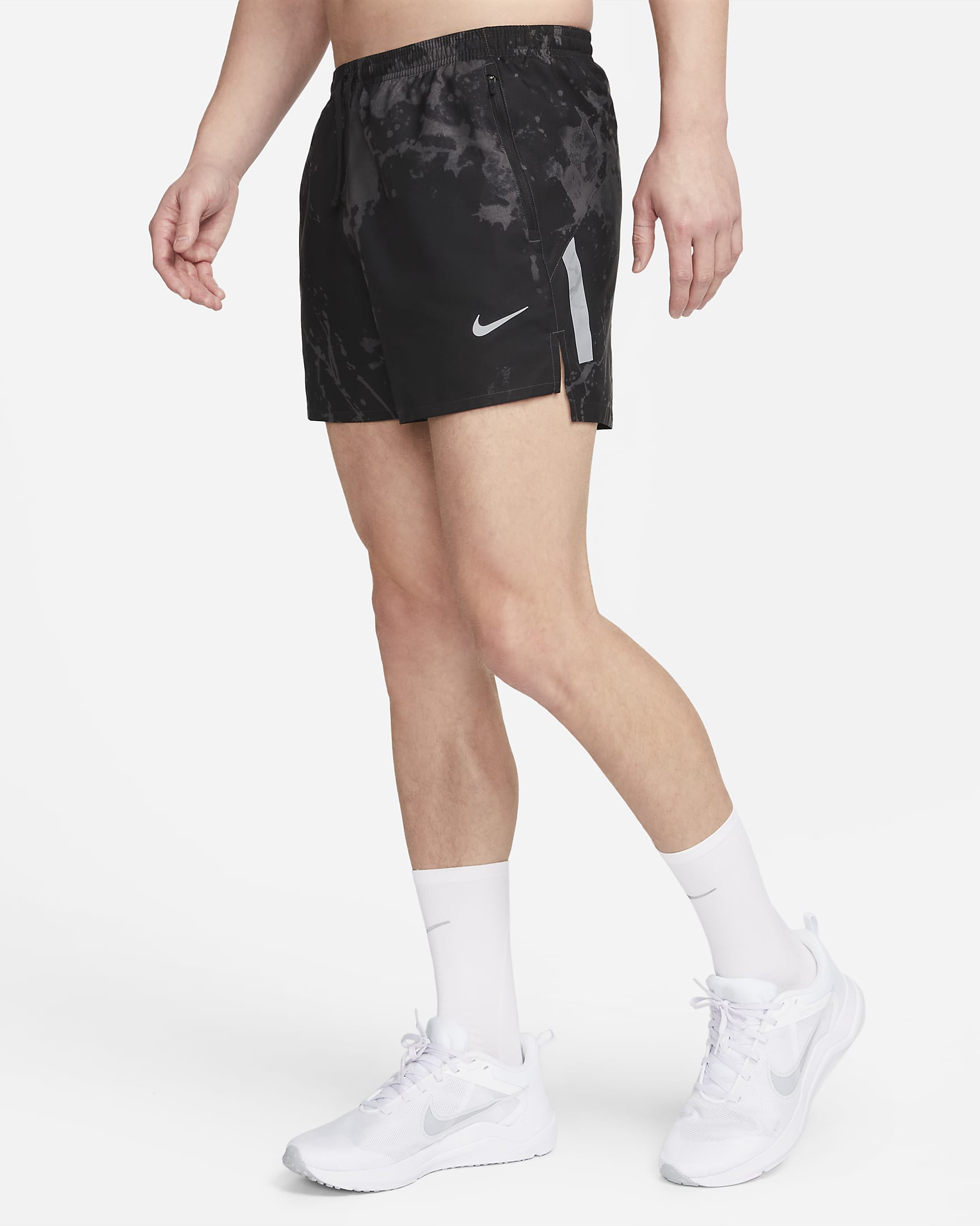 Nike Dri-FIT Run Division Stride Men's 4" Brief-Lined Running Shorts - Black