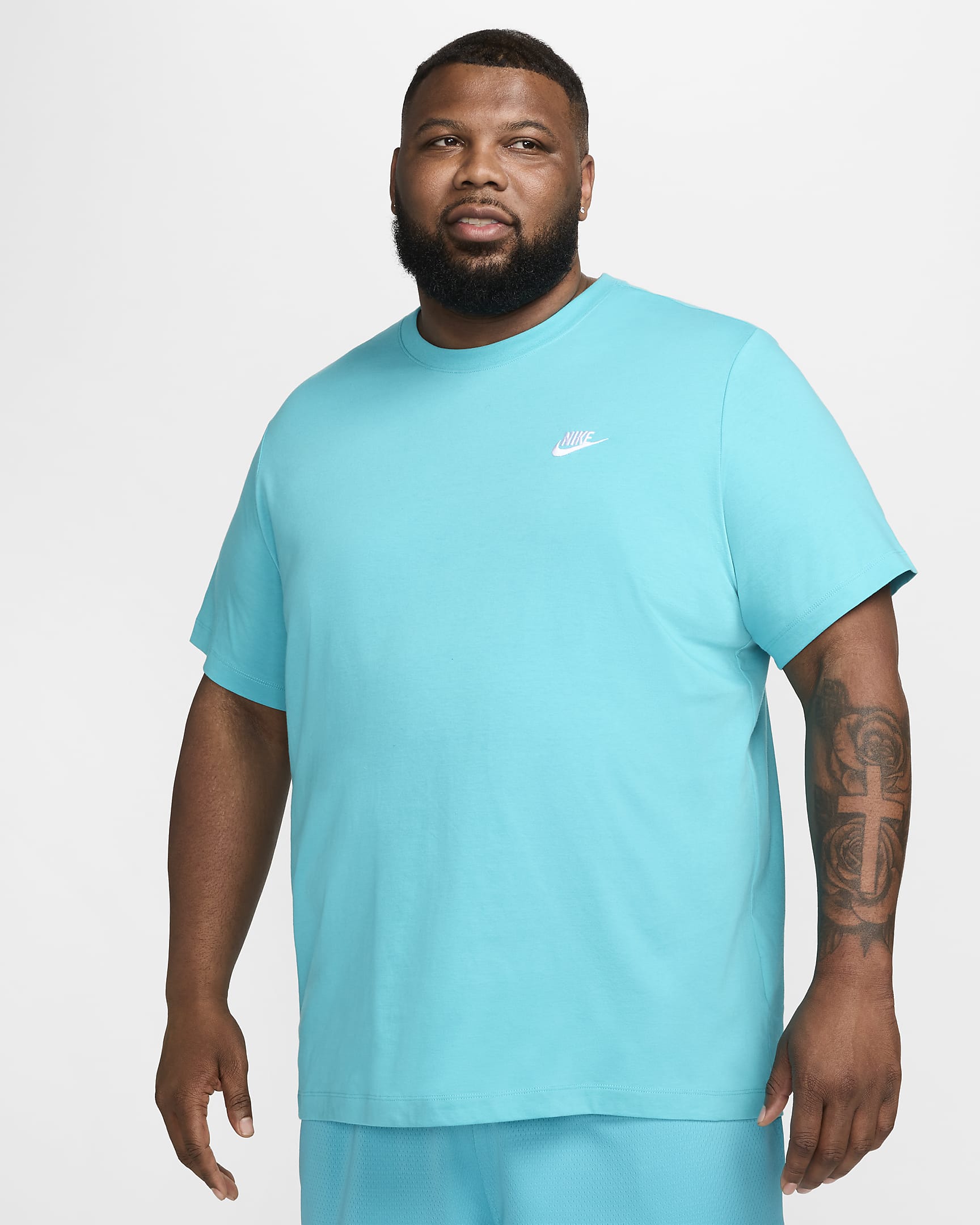 T-shirt Nike Sportswear Club pour Homme - Dusty Cactus