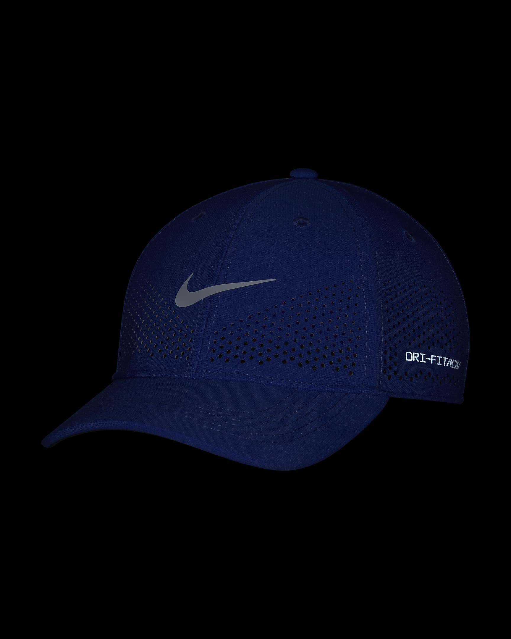 หมวกแก๊ป Swoosh มีโครง Nike Dri-FIT ADV Club - Light Ultramarine/ขาว