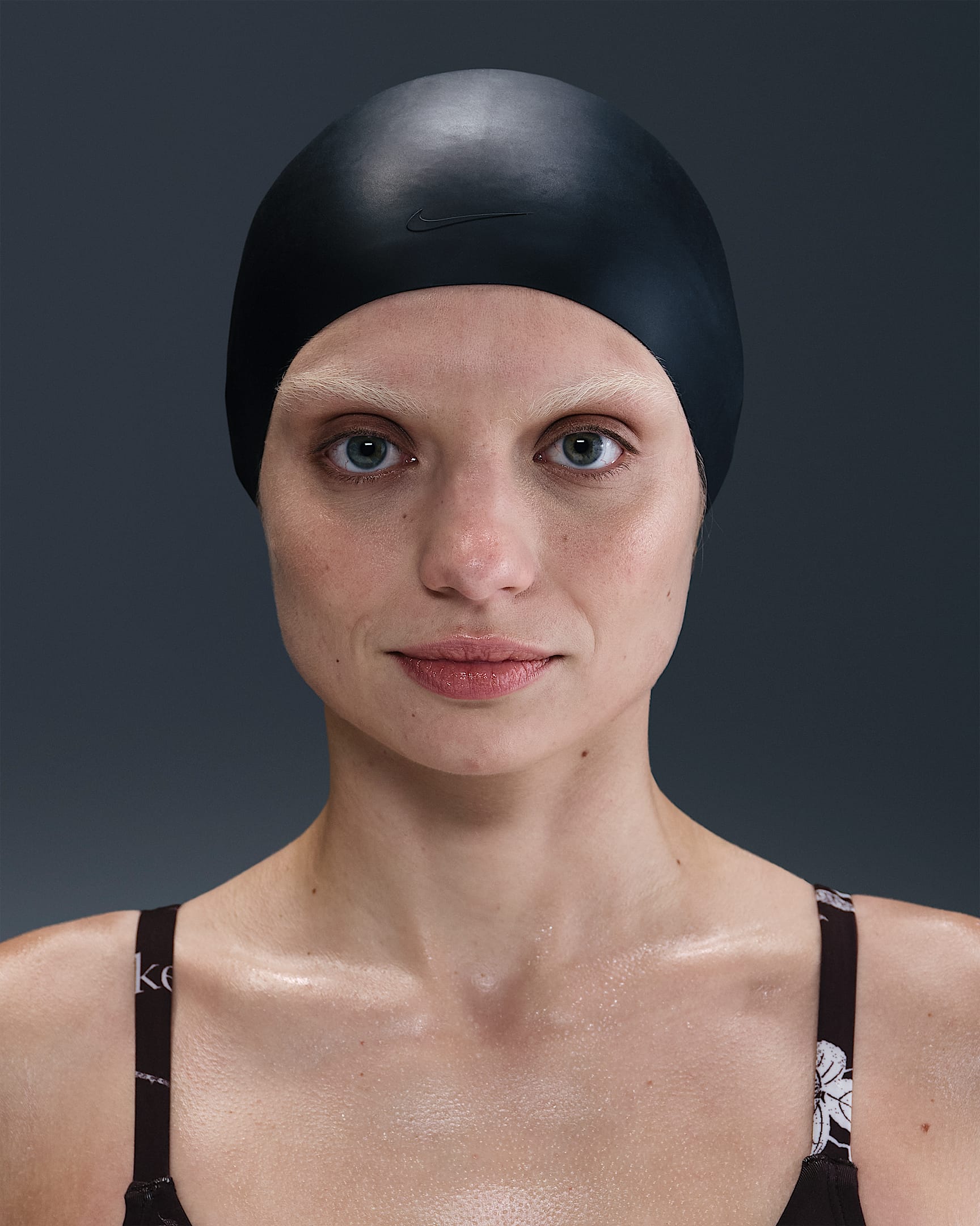 Nike Solid Long Hair Silicone Training Cap - Black