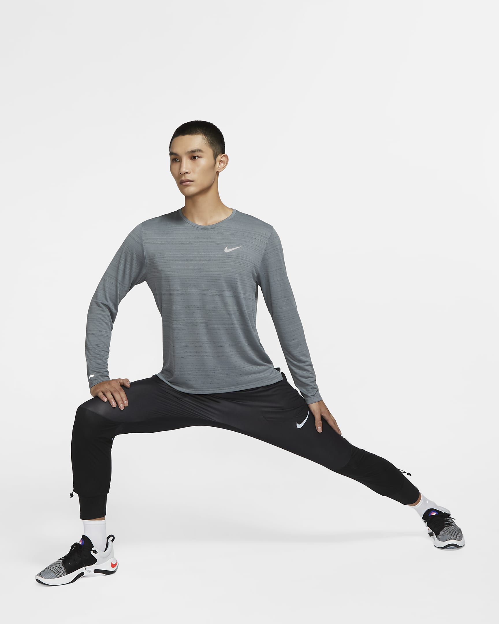 Nike Dri-FIT Miler Men's Long-Sleeve Running Top. Nike AU