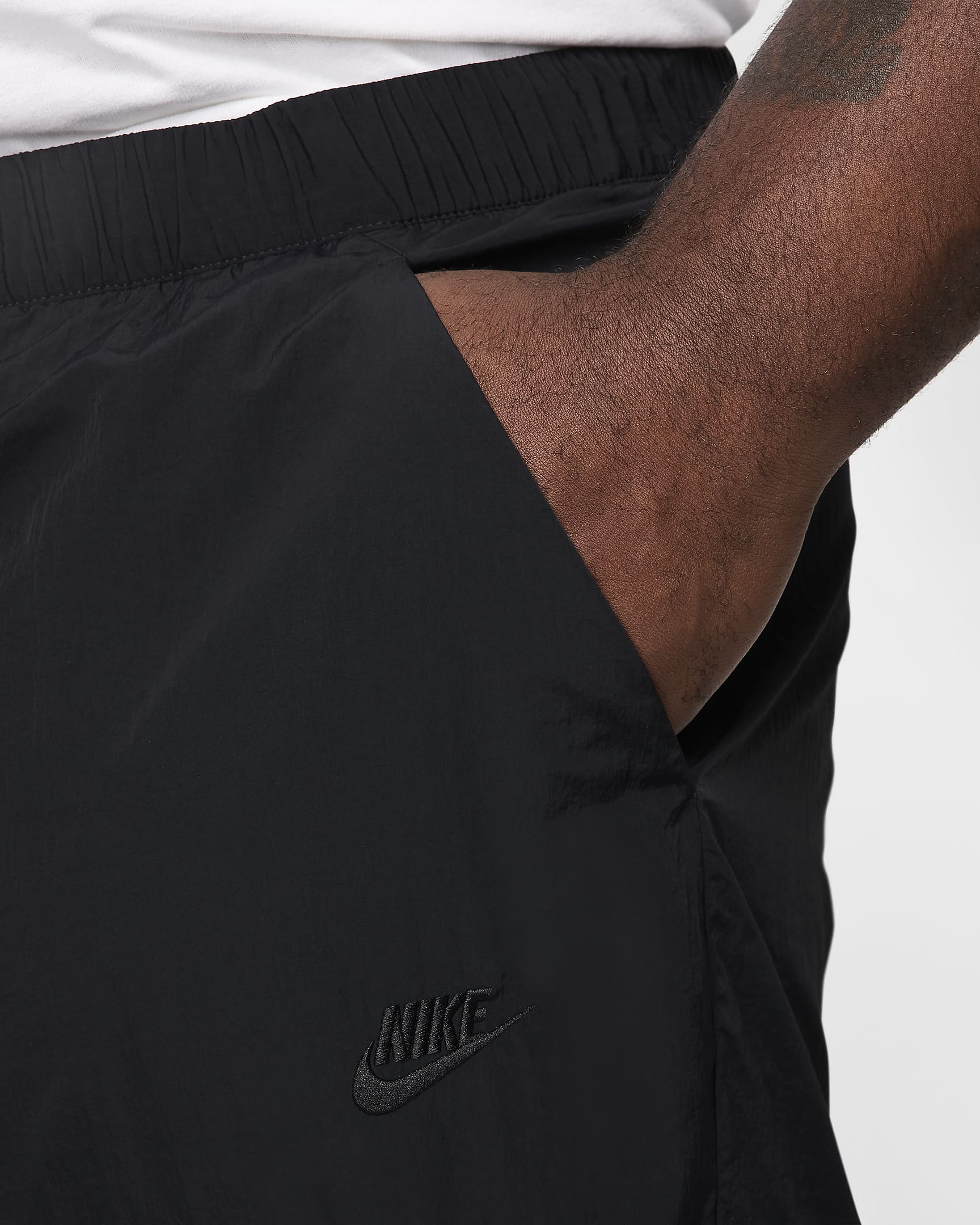 Nike Tech Men's Woven Cargo Trousers - Black/Black