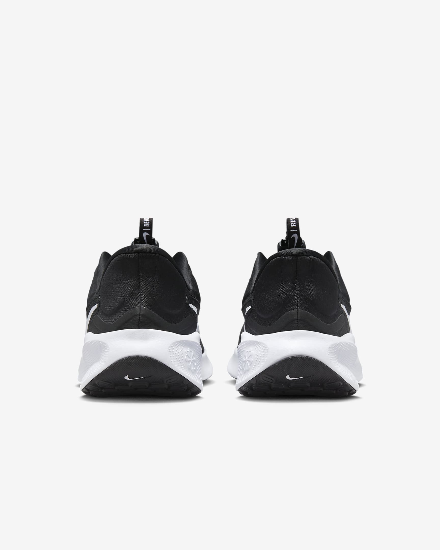 Nike Revolution 7 EasyOn Men's Road Running Shoes - Black/White