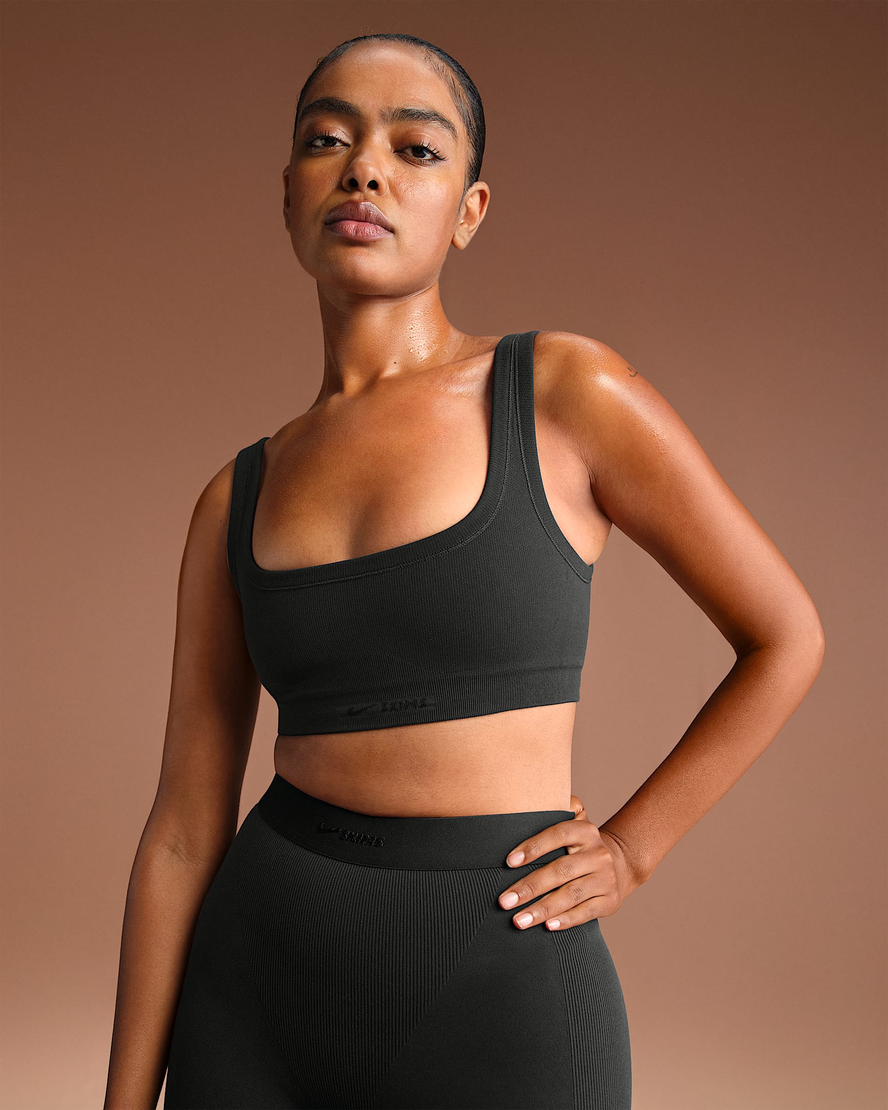 NikeSKIMS Vintage Seamless Women's Scoop Bra - NSKM OBSIDIAN
