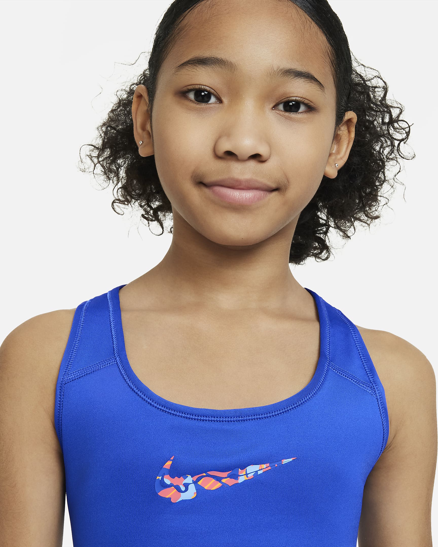 Nike Swoosh Older Kids' (Girls') Reversible Sports Bra. Nike IN