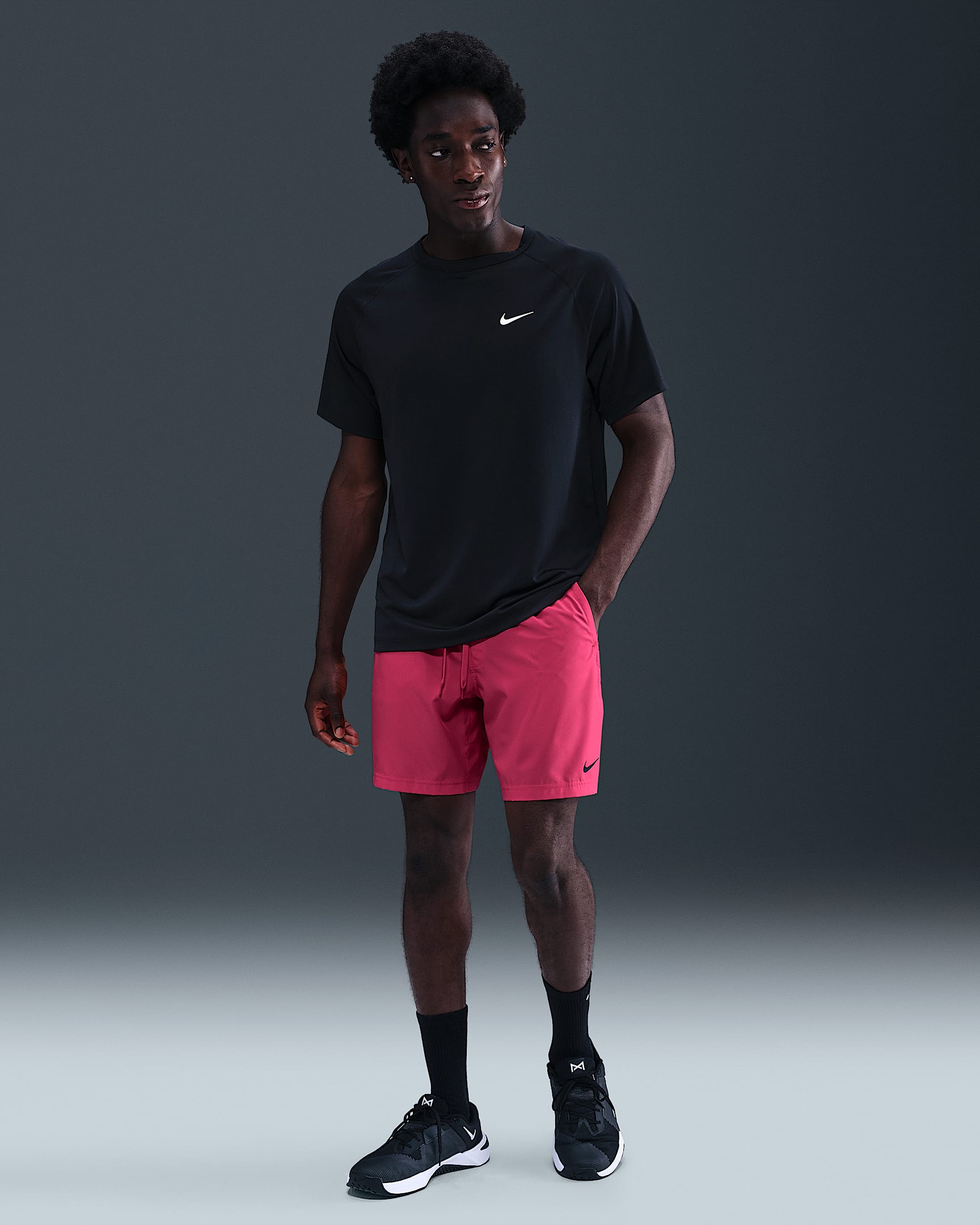 Nike Form Men's Dri-FIT 7" Unlined Versatile Shorts - Rush Pink/Black