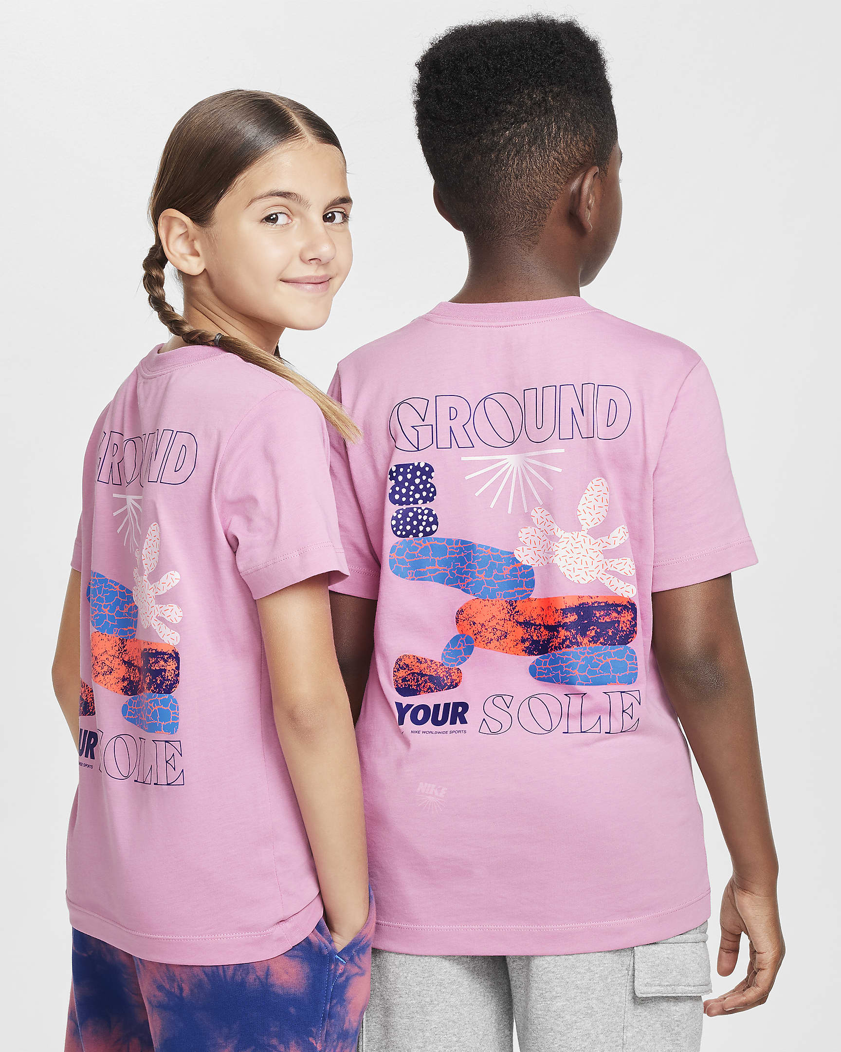 Nike Sportswear Big Kids' T-Shirt - Magic Flamingo