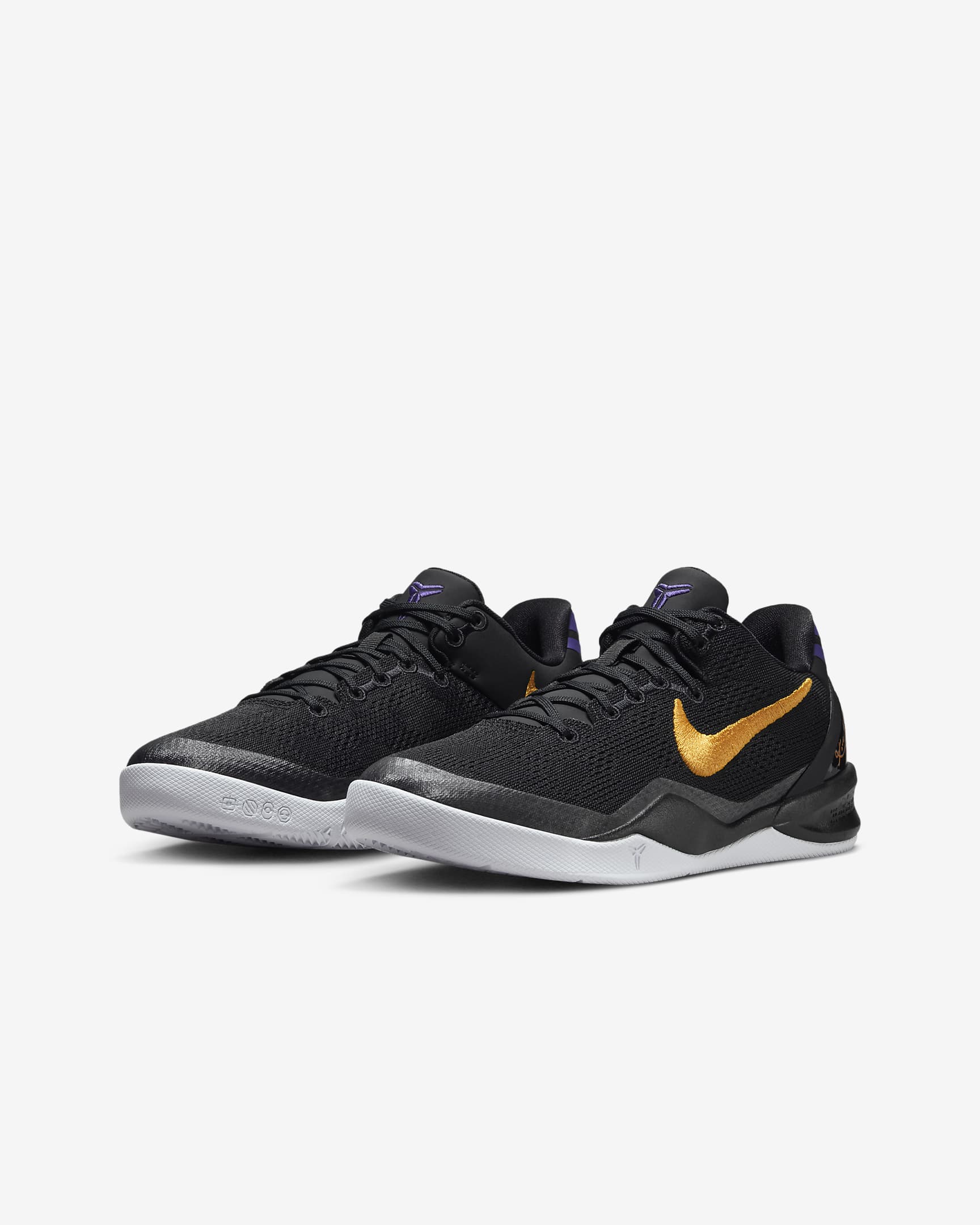 Calzado de básquetbol para niños grandes Kobe 8 - Negro/Blanco/Morado cancha/Oro universitario