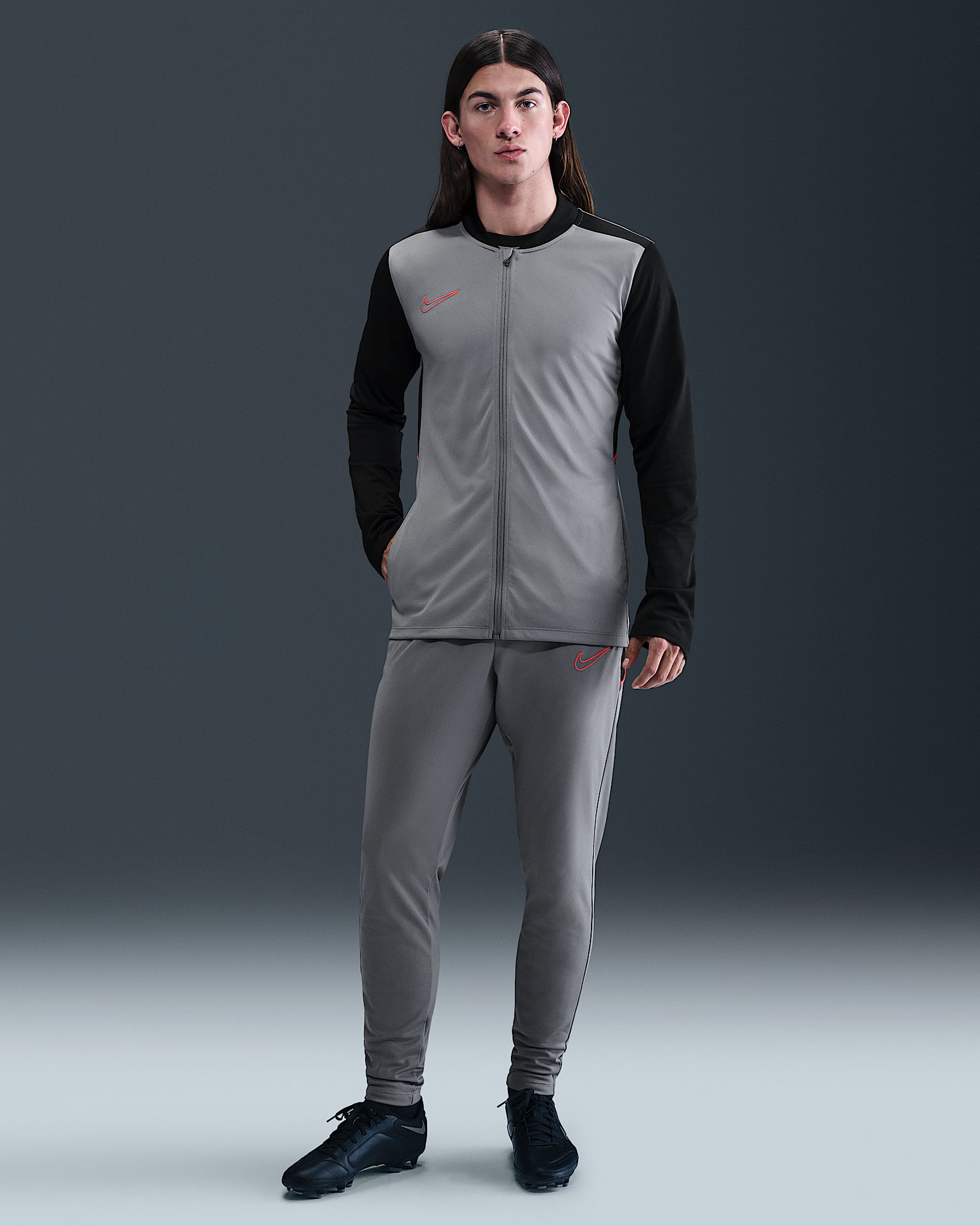 Nike Academy Dri-FIT Erkek Futbol Eşofmanı - Cool Grey/Siyah/Bright Crimson