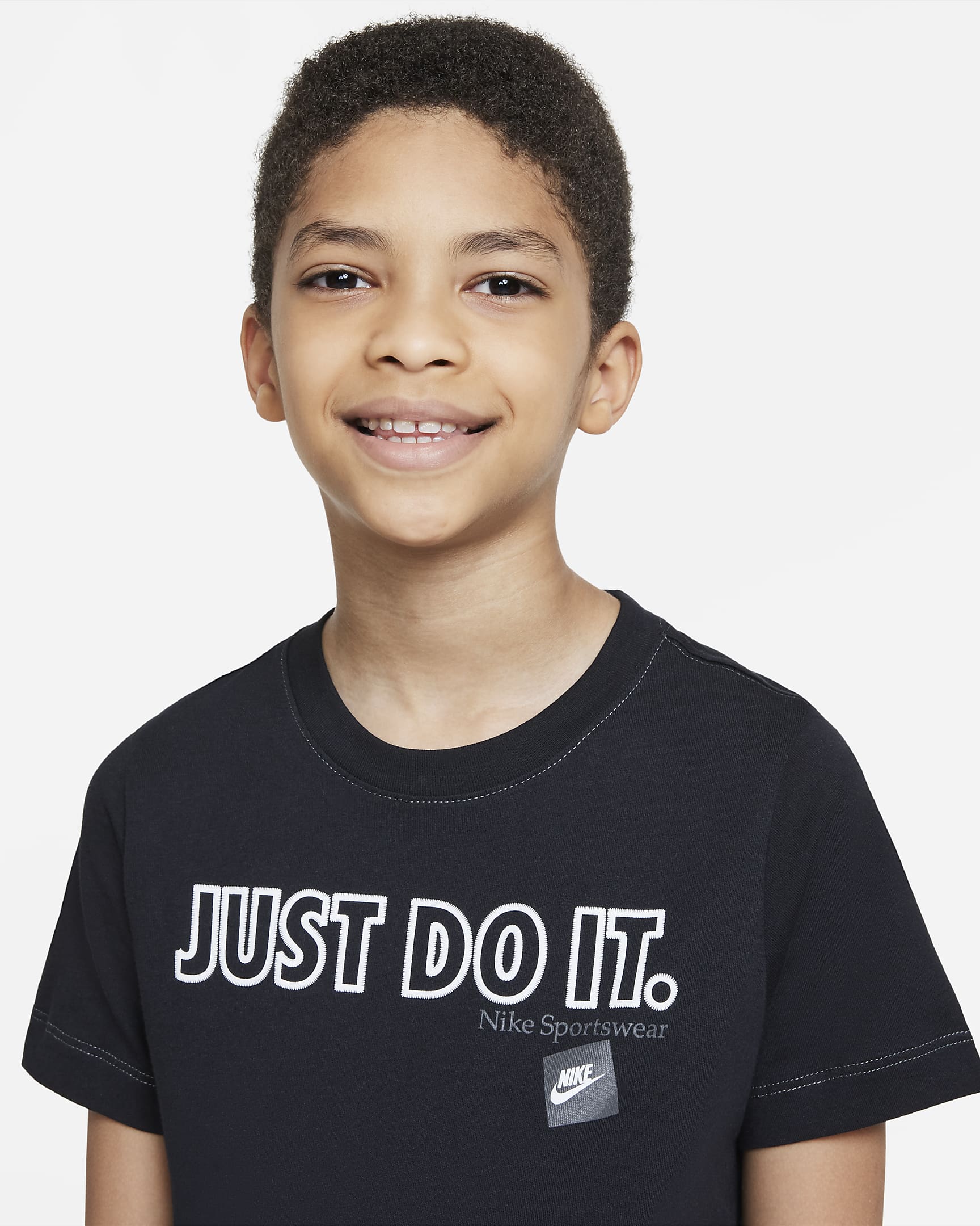 Nike Sportswear Big Kids' (Boys') T-Shirt - Black