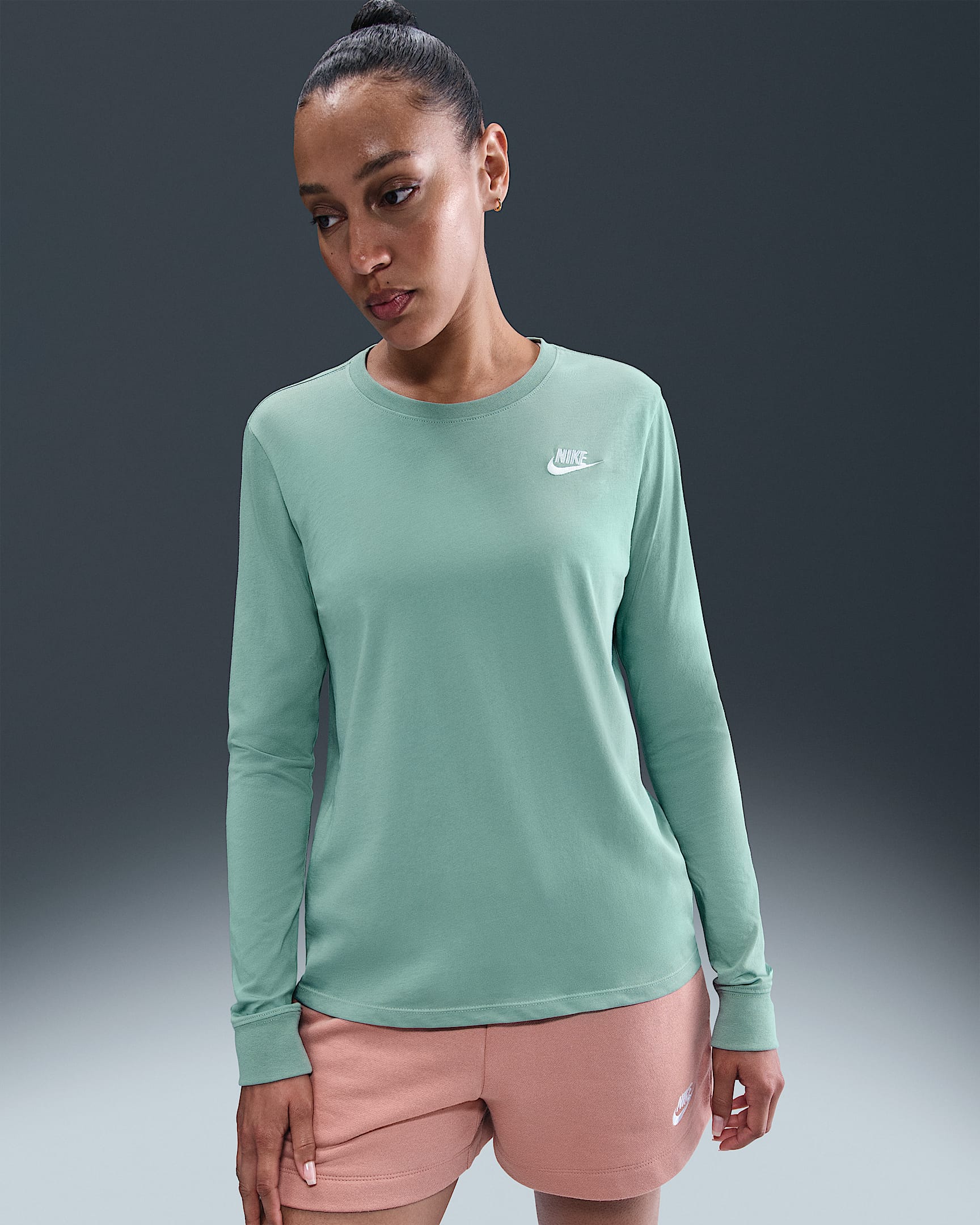 Playera de manga larga para mujer Nike Sportswear Club - Cañón/Blanco