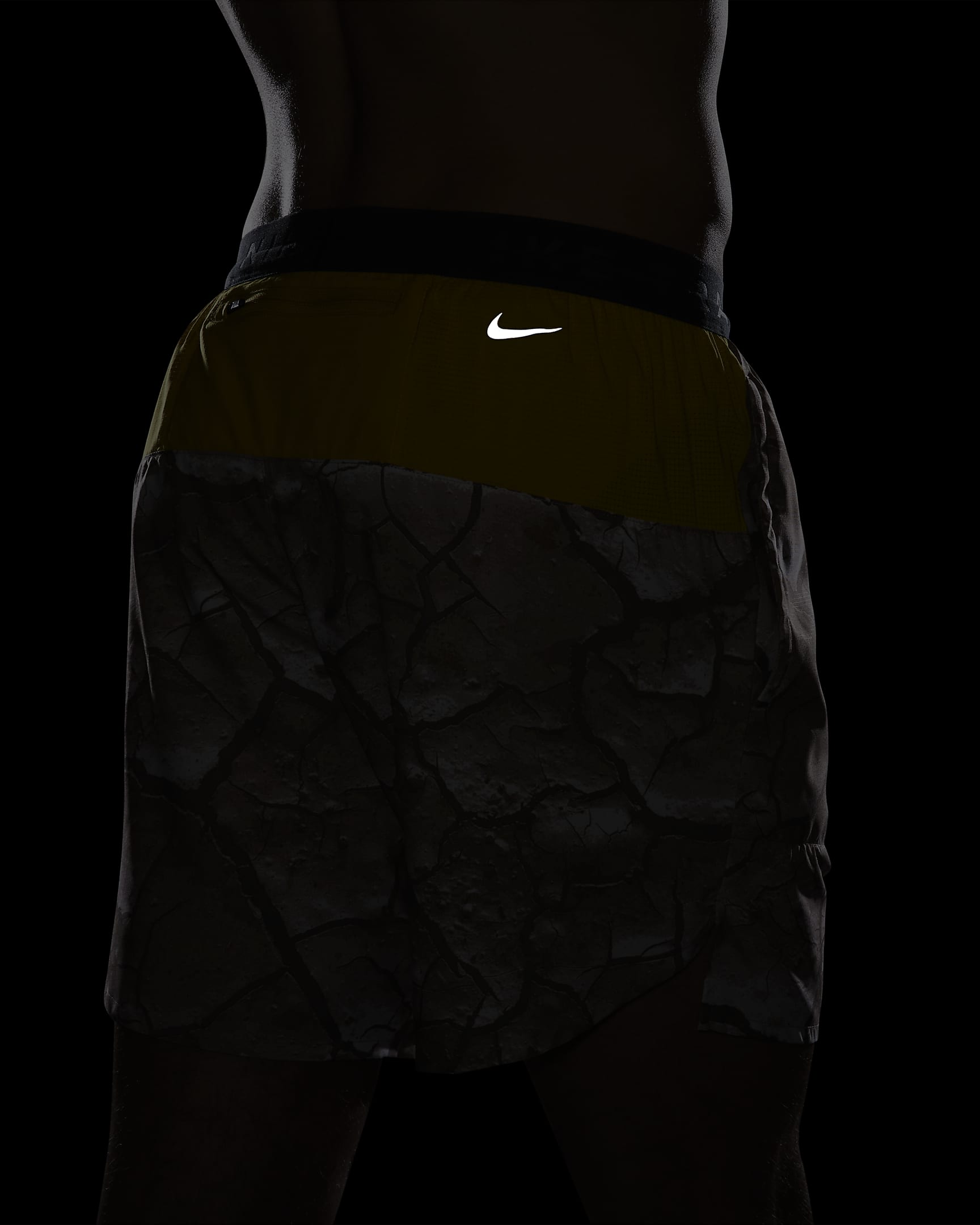 Nike DriFIT Stride Men's 18cm (approx.) BriefLined Printed Running