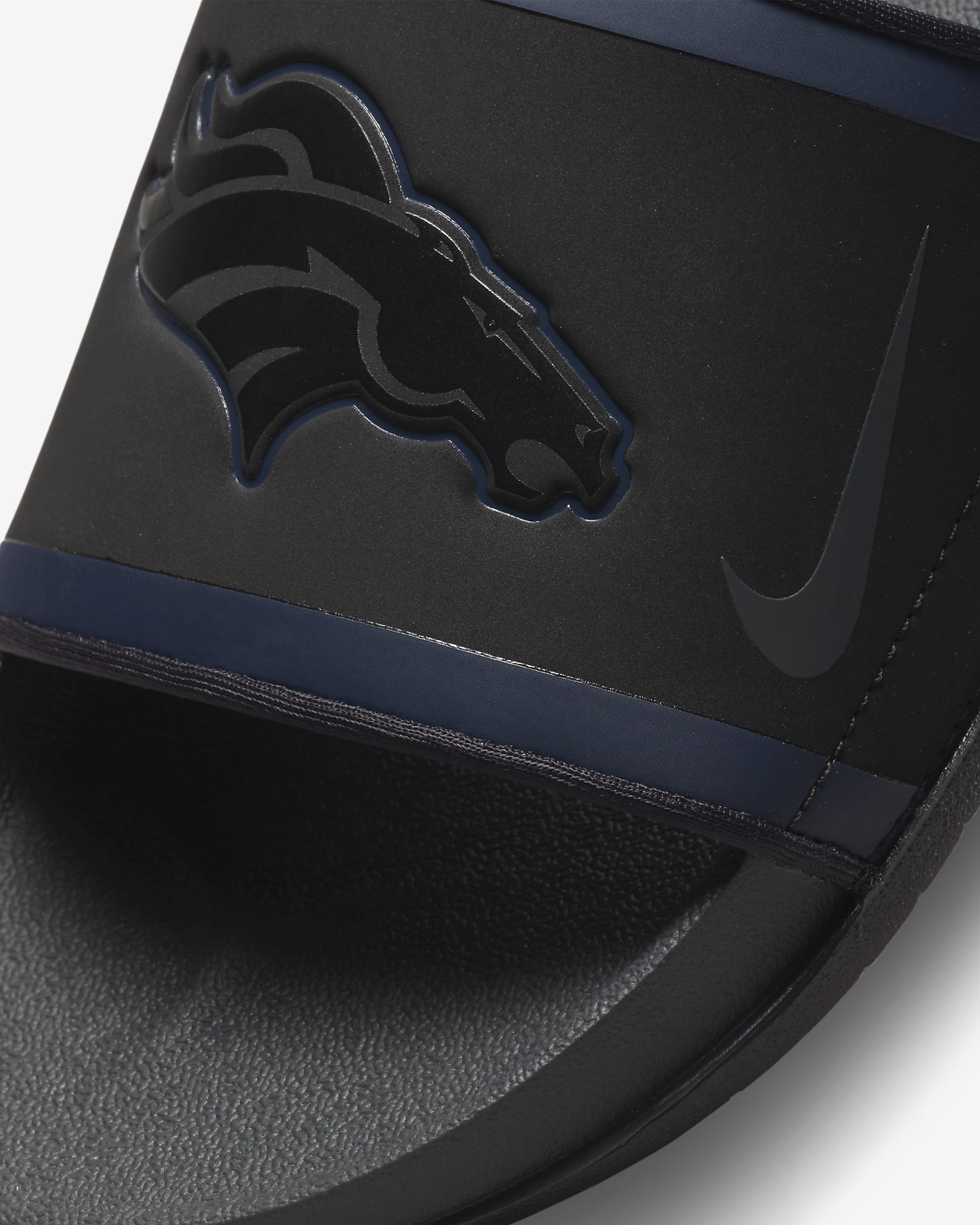 Nike Offcourt (NFL Denver Broncos) Slide. Nike.com